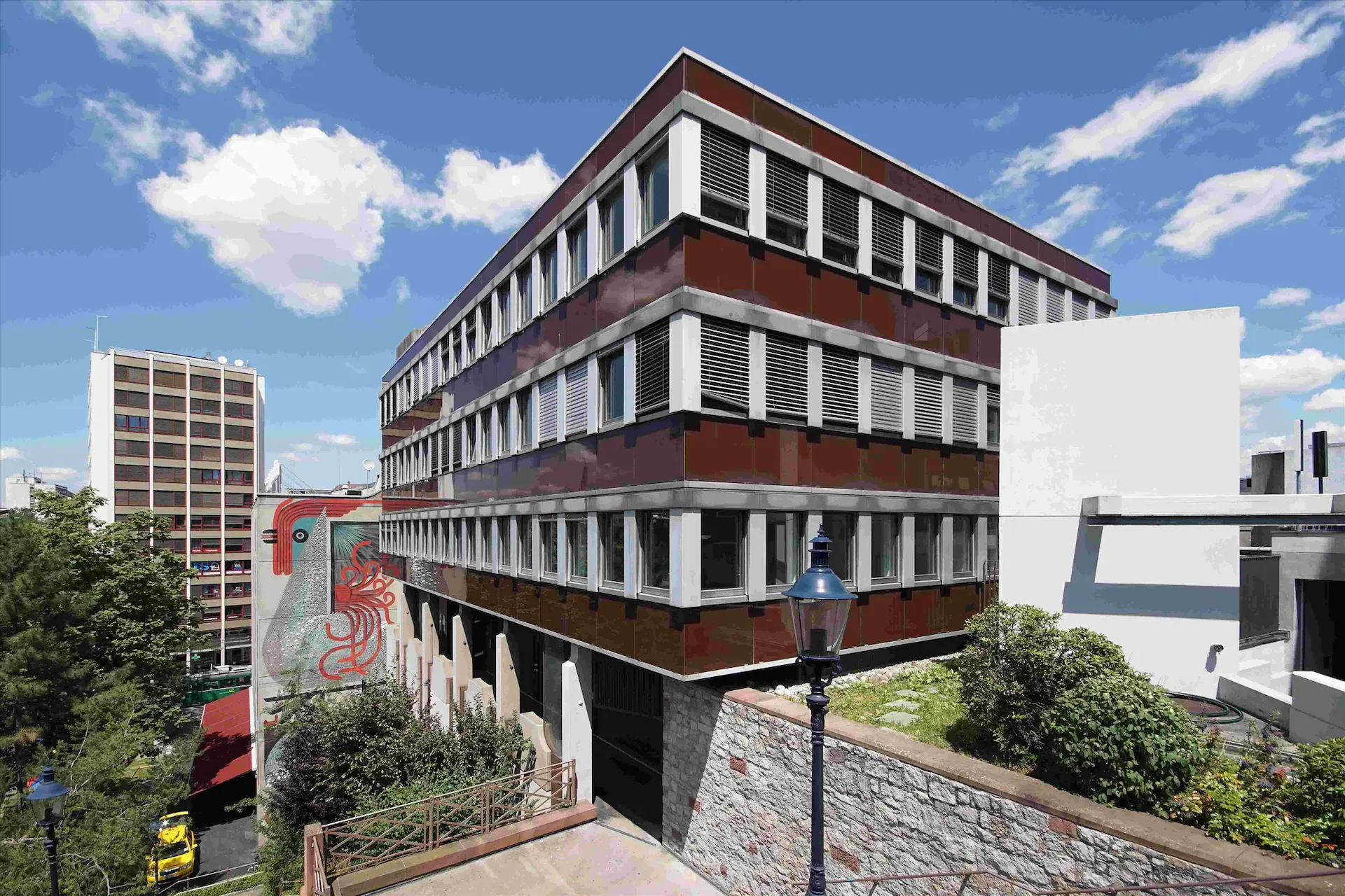Appartement moderne dans le BOLLWERK Basel, vie stylée avec finitions de haute qualité