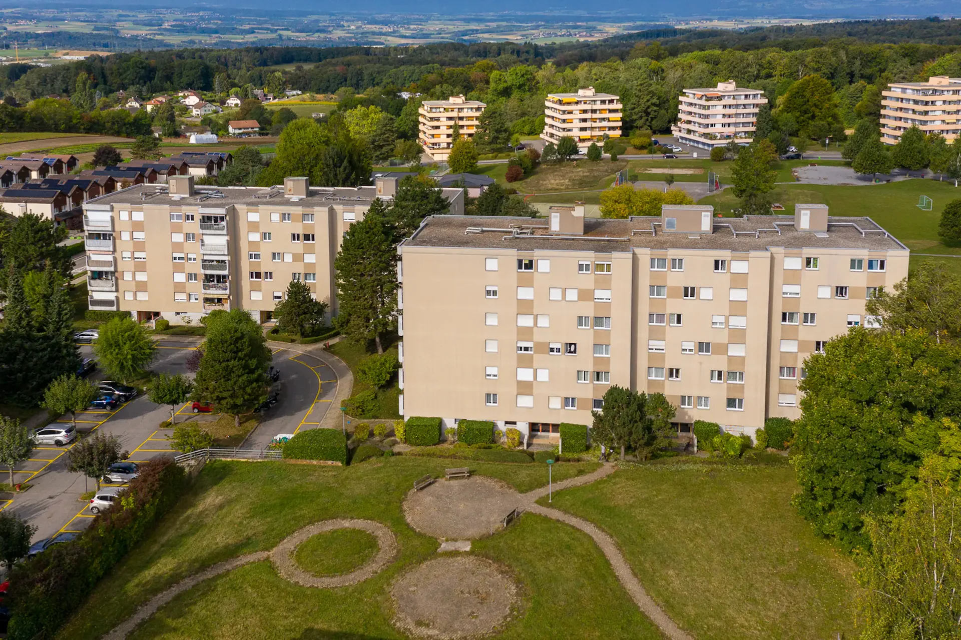 Parkplatz in Romanel - Innenparkplatz