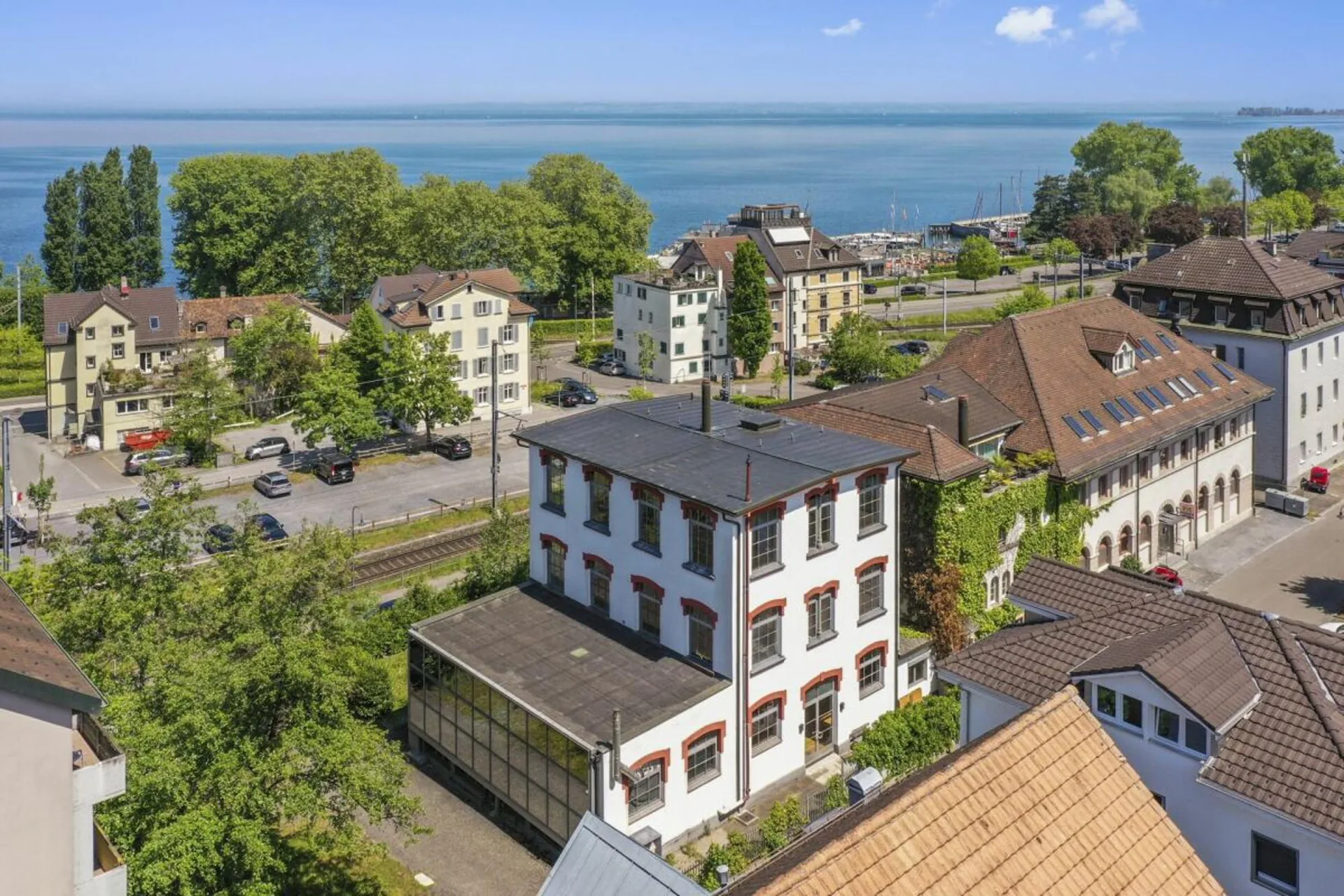 Unique, historic loft house with lake view and plenty of space to live and work