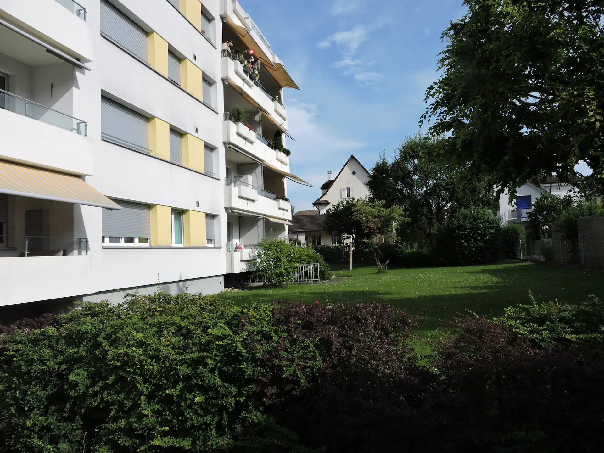 Motorradplatz zu vermieten - 6 Monate Mietzinsfrei