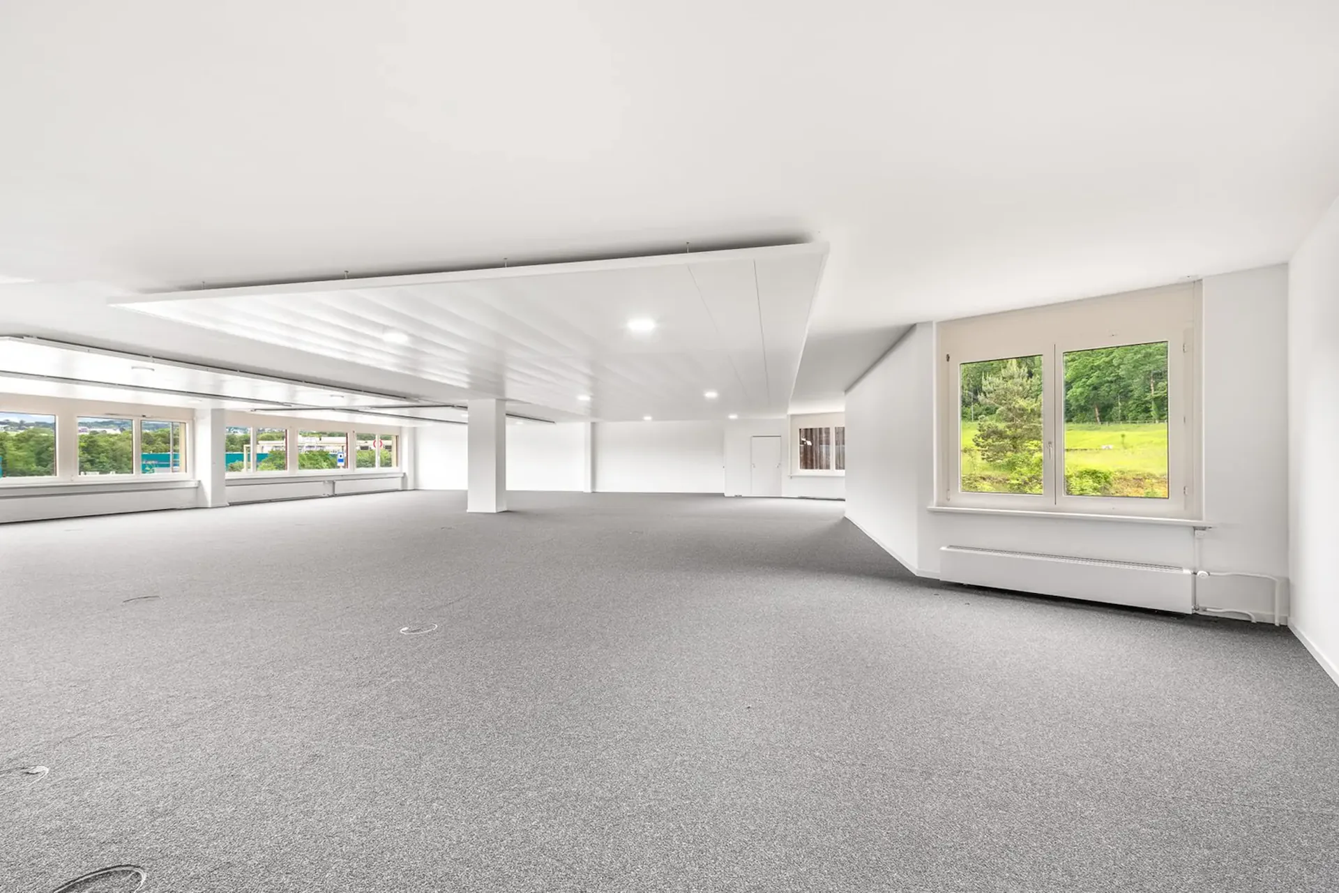 268 m2 grosse Gewerbe-/Bürofläche in Urdorf zu vermieten