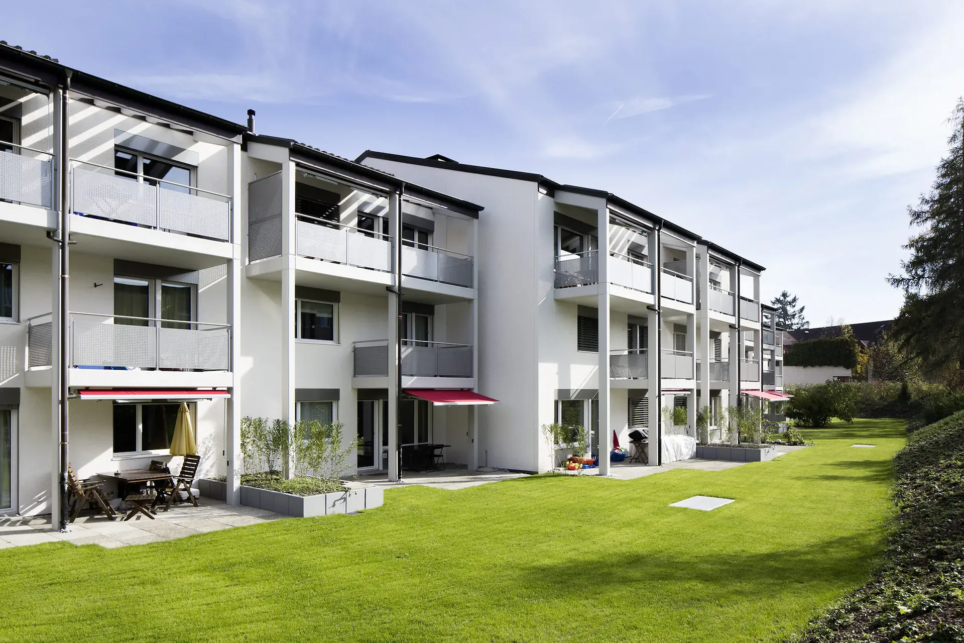 Einstellplatz an der Aubrigstrasse in Thalwil zu vermieten