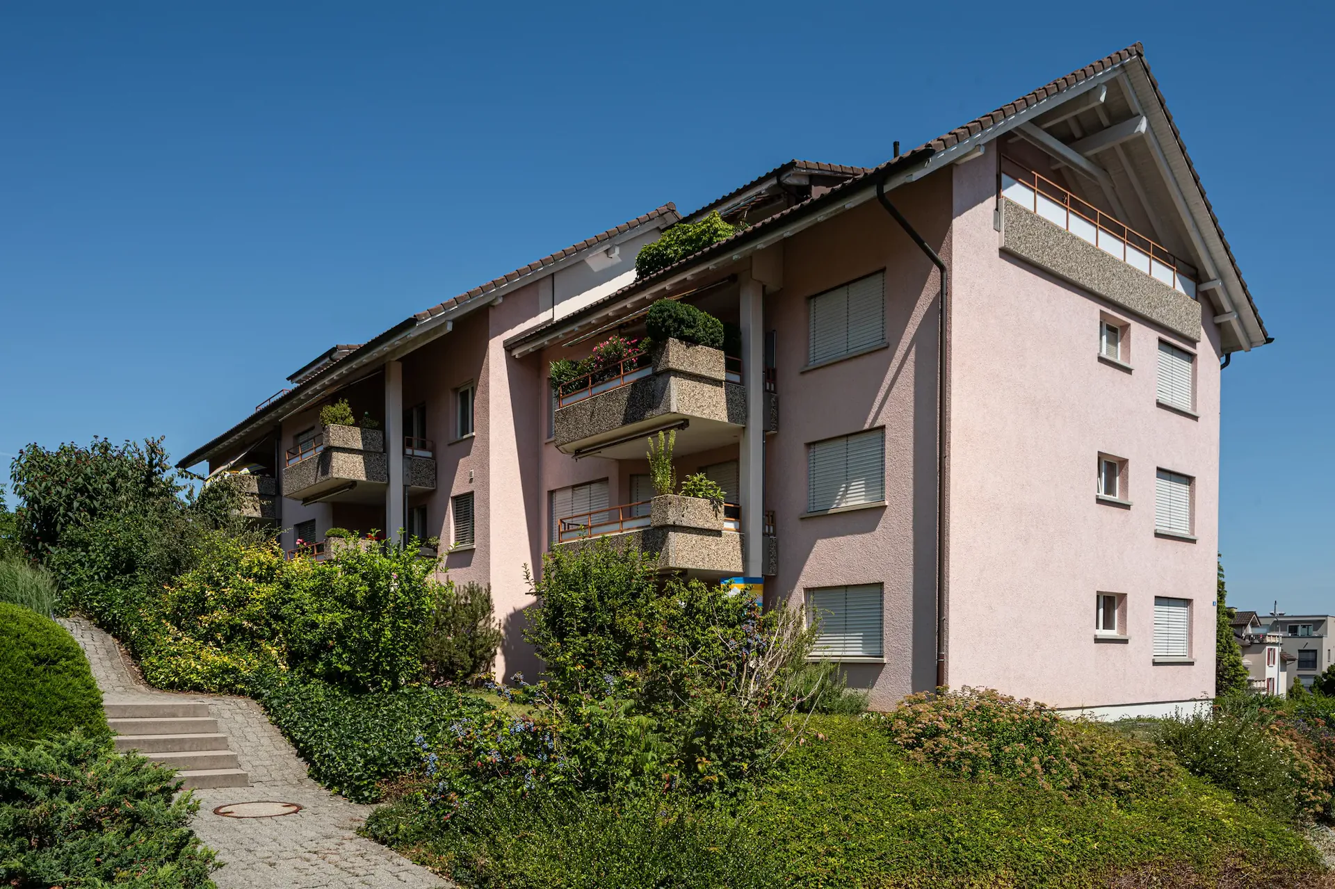 Ihr neues Zuhause mit Sitzplatz