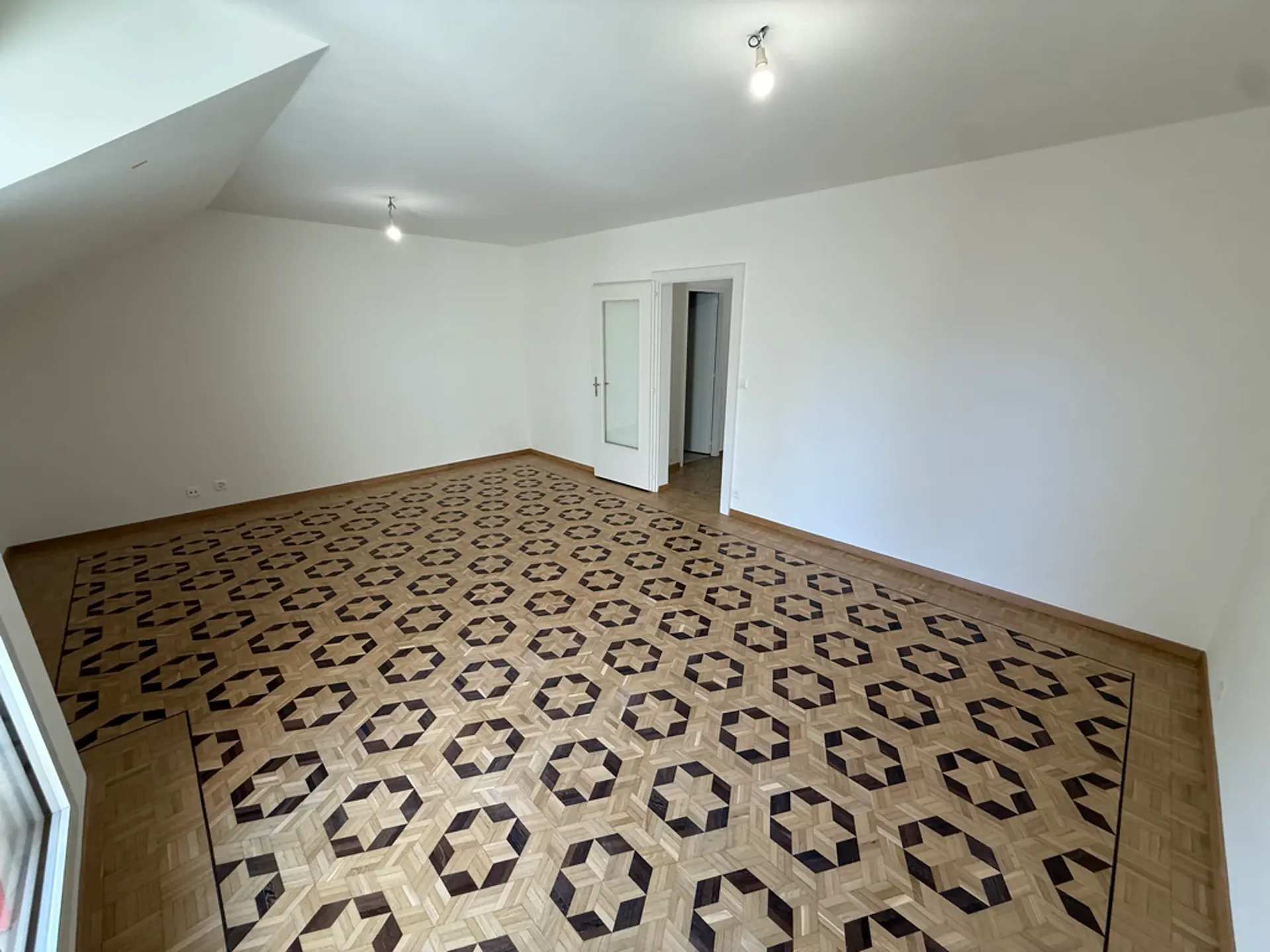 Fully renovated 3-room apartment on the 3rd floor