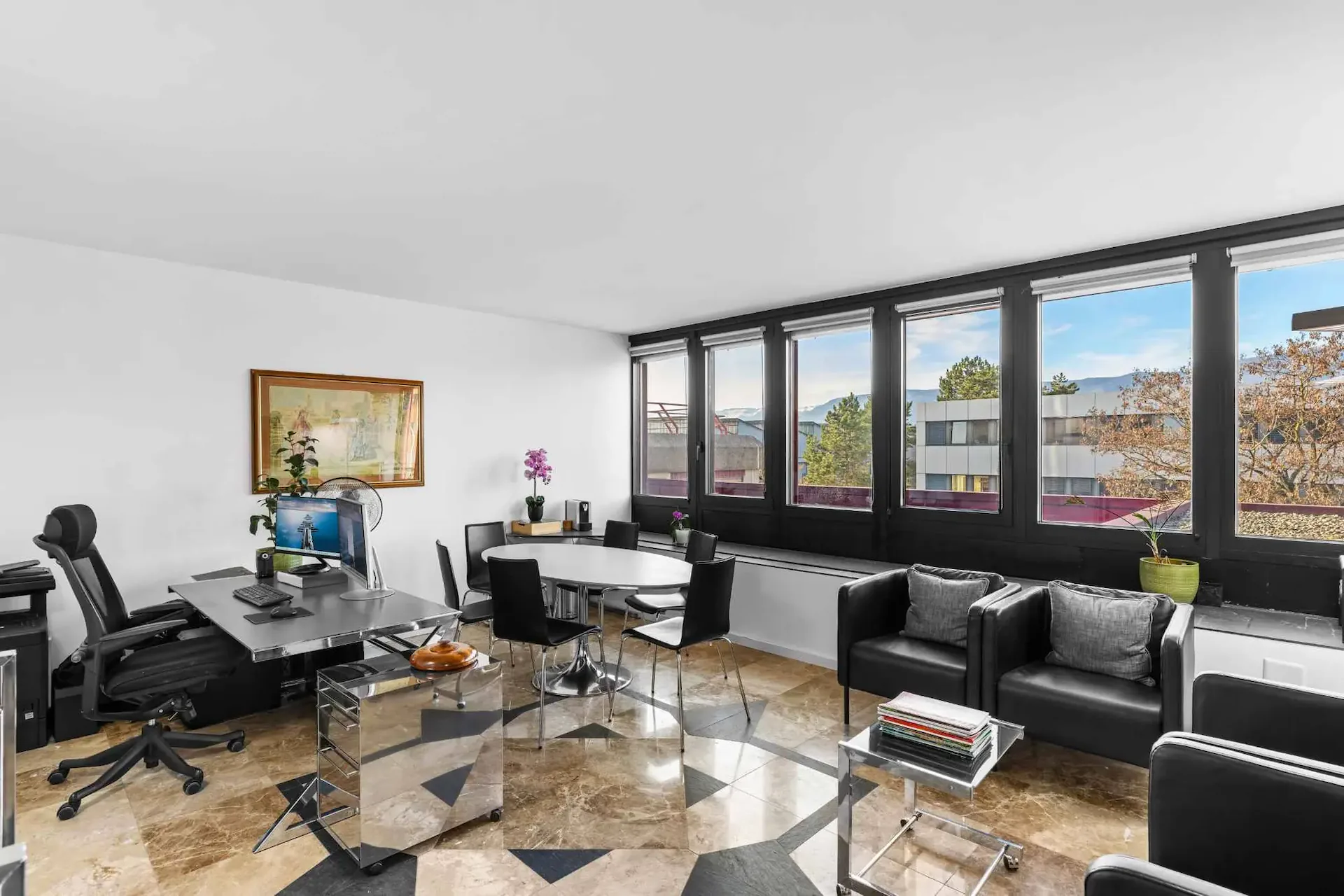 Büro idealer Lage: 98 m² mit Parkplatz inklusive
