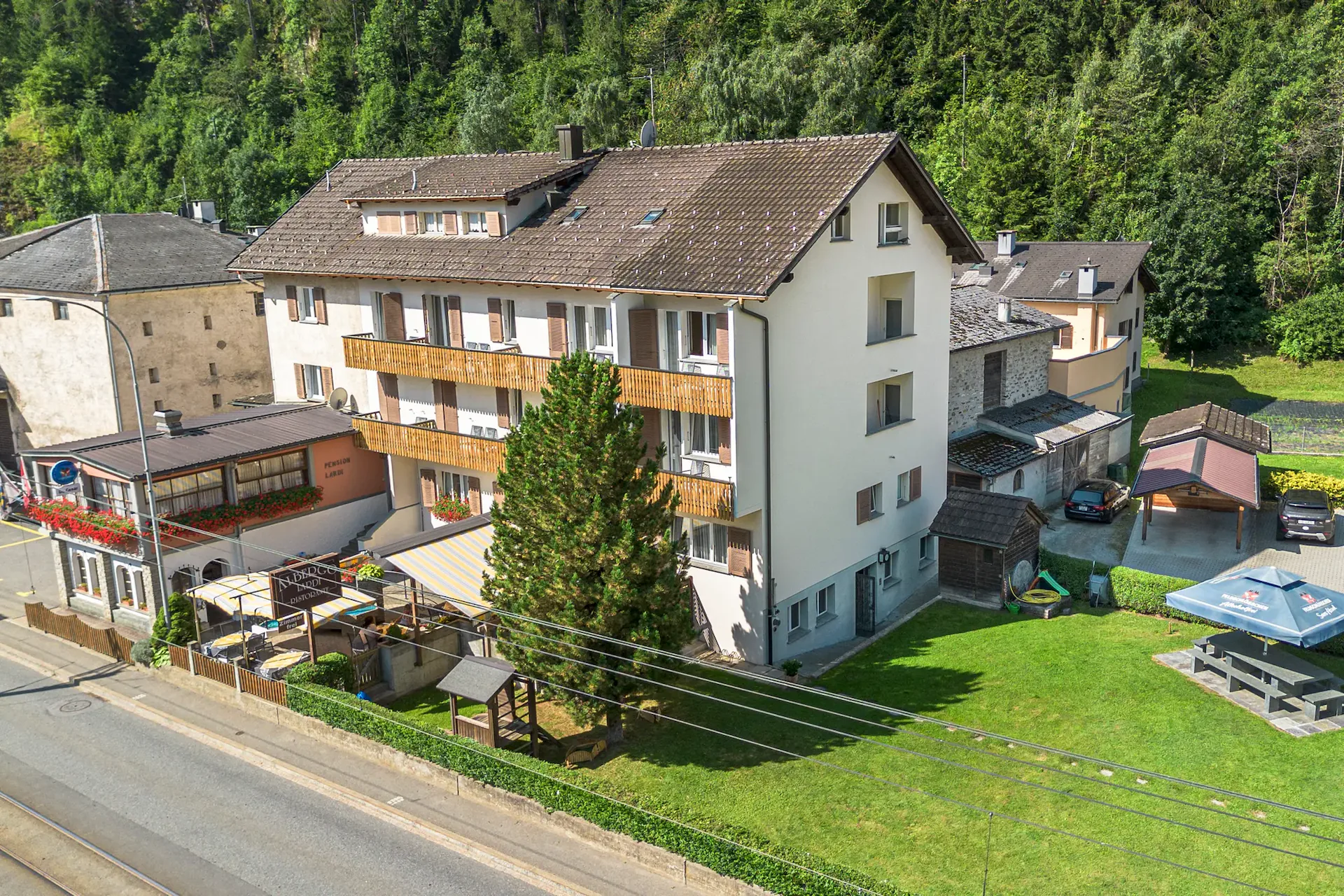 Gepflegter Hotel- und Restaurantbetrieb in Seenähe