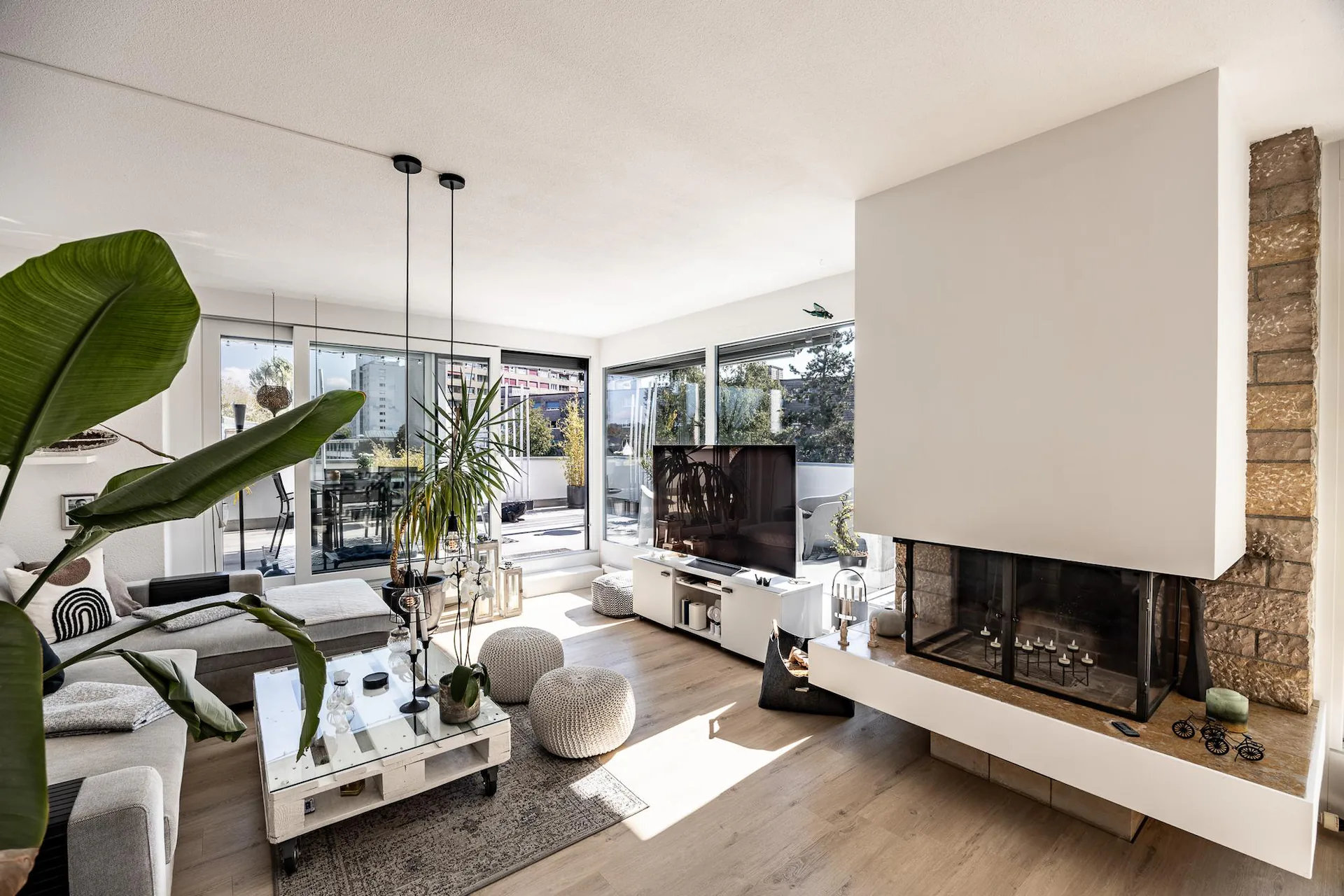Rare occasion à Nidau : appartement en attique avec caractère de maison unifamiliale
