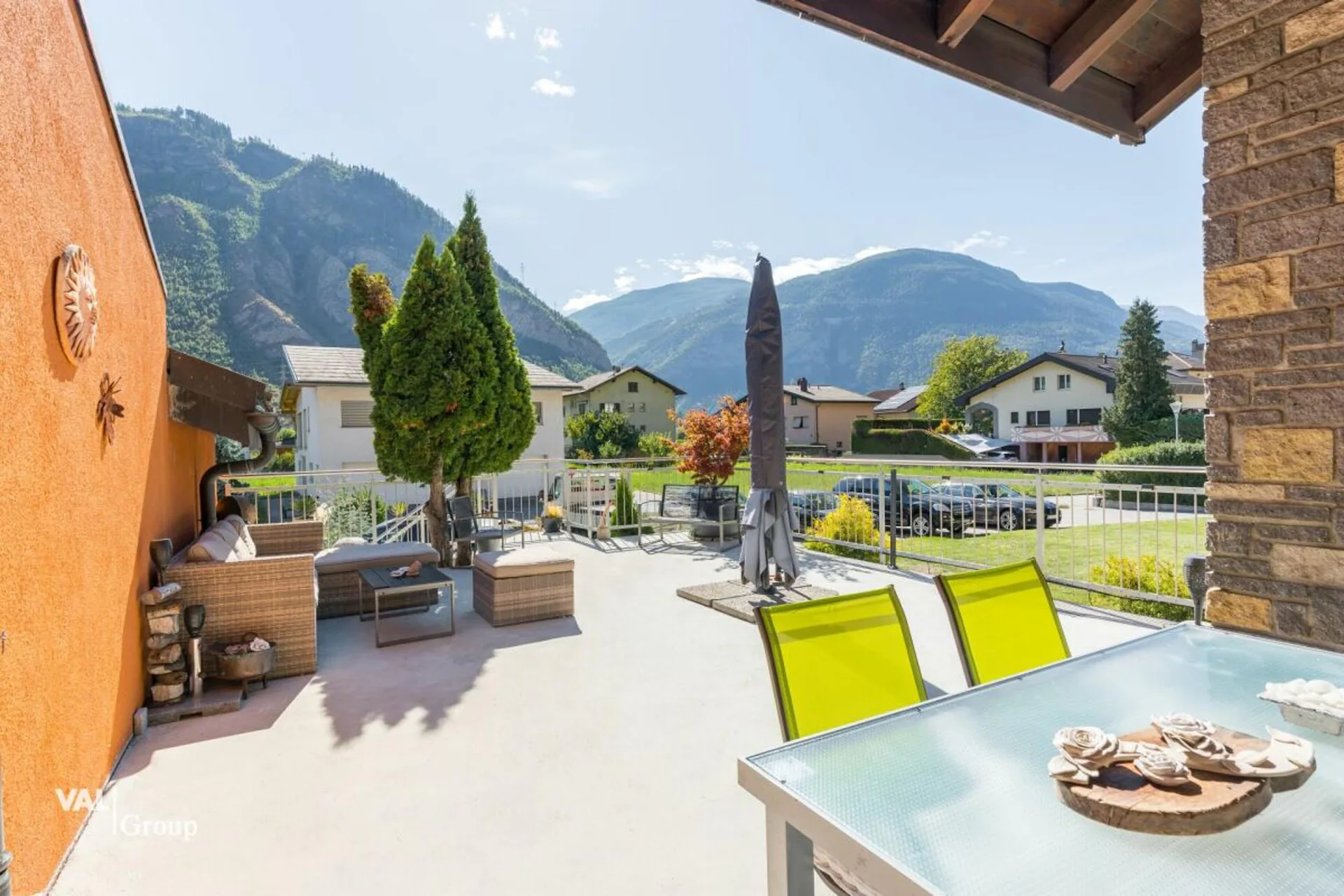 Exclusive living experience: Stylish single-family house in a prime location