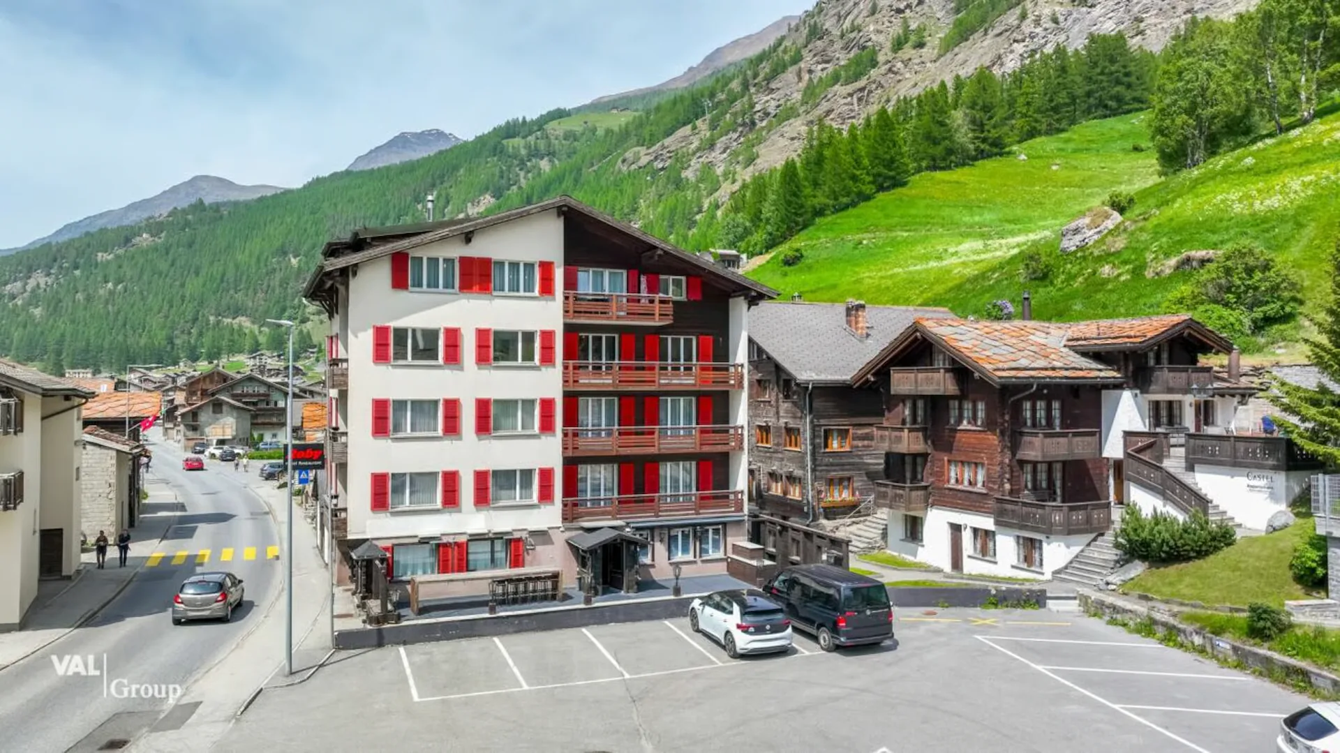 Investment Opportunity in the Heart of the Saas Valley - Hotel or Approved Second Homes in Saas-Grund