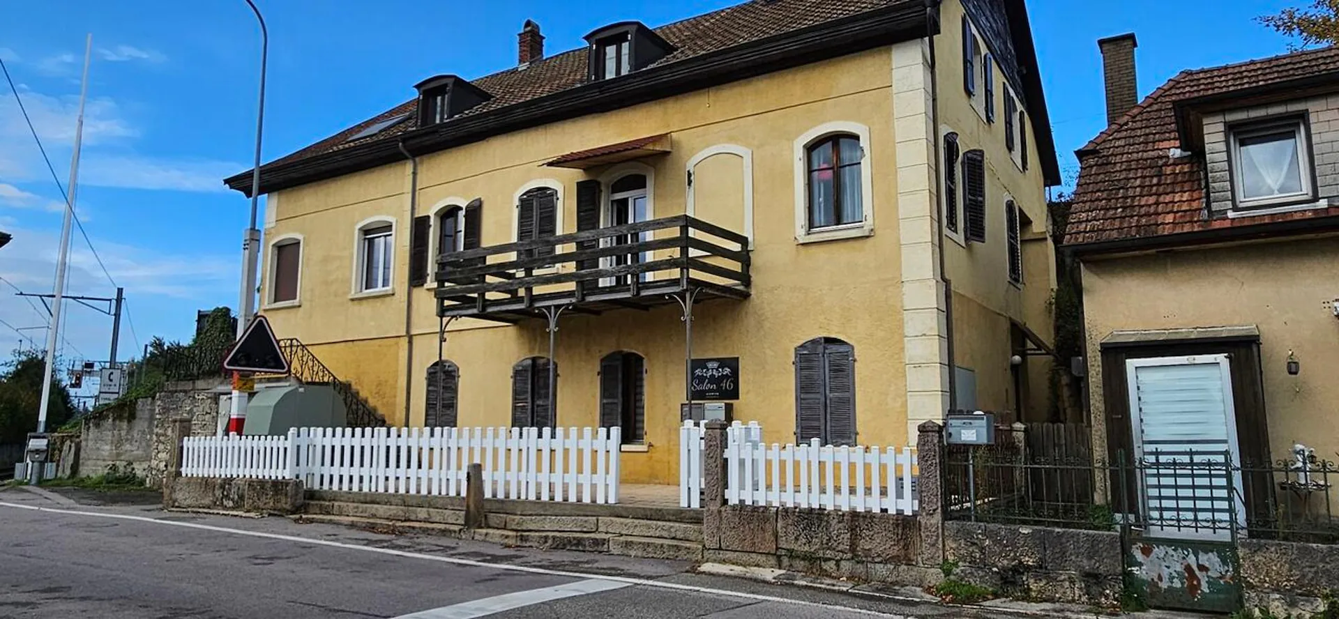 Building in Boncourt with 7.36 % yield