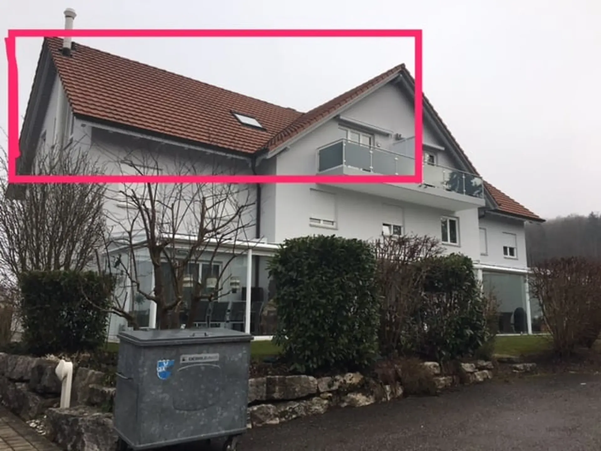Appartement en mansarde lumineux 3.5 pièces avec balcon sud & beaucoup de charme