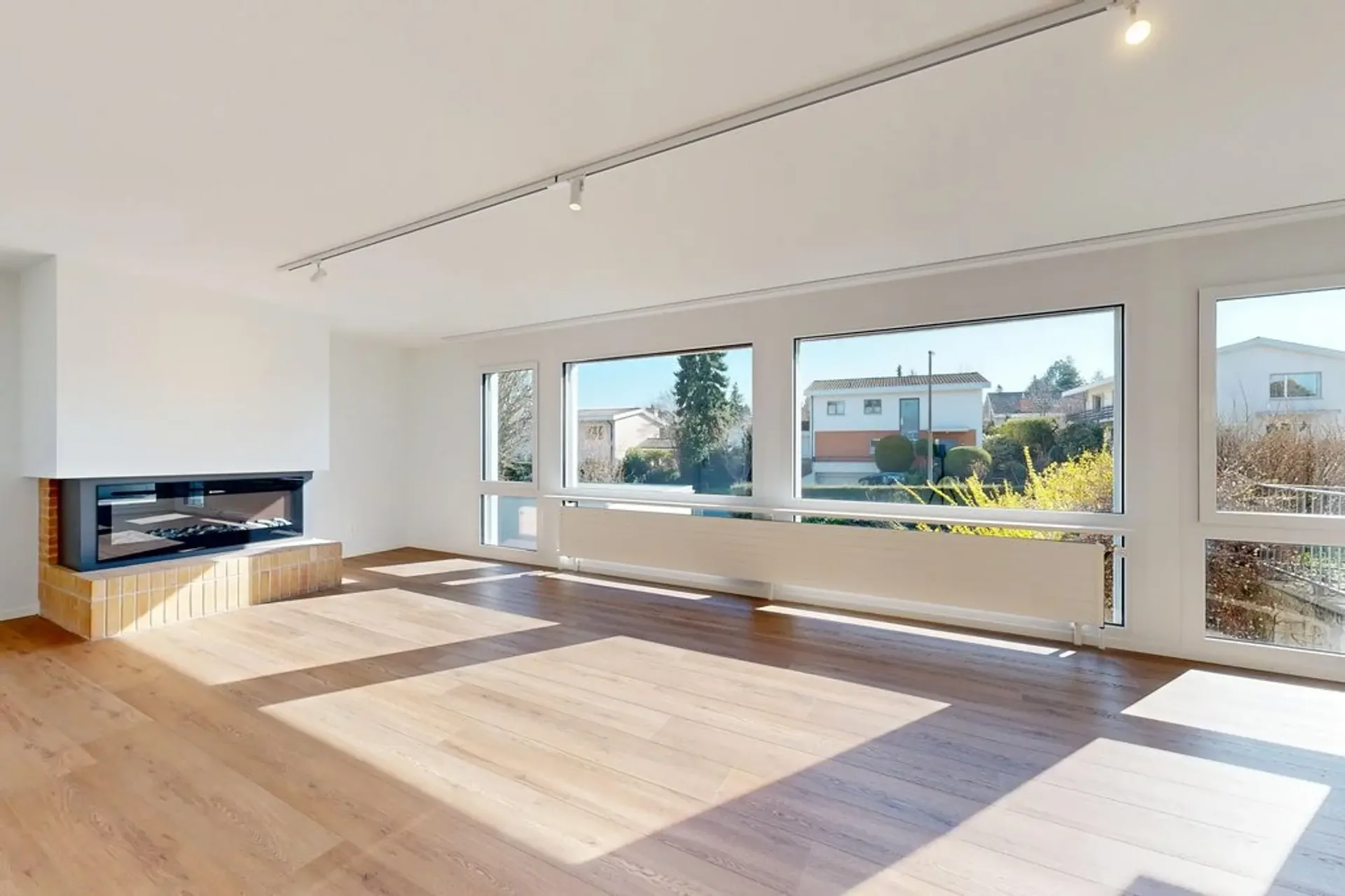 Maison de famille unique de 8,5 pièces avec grand jardin