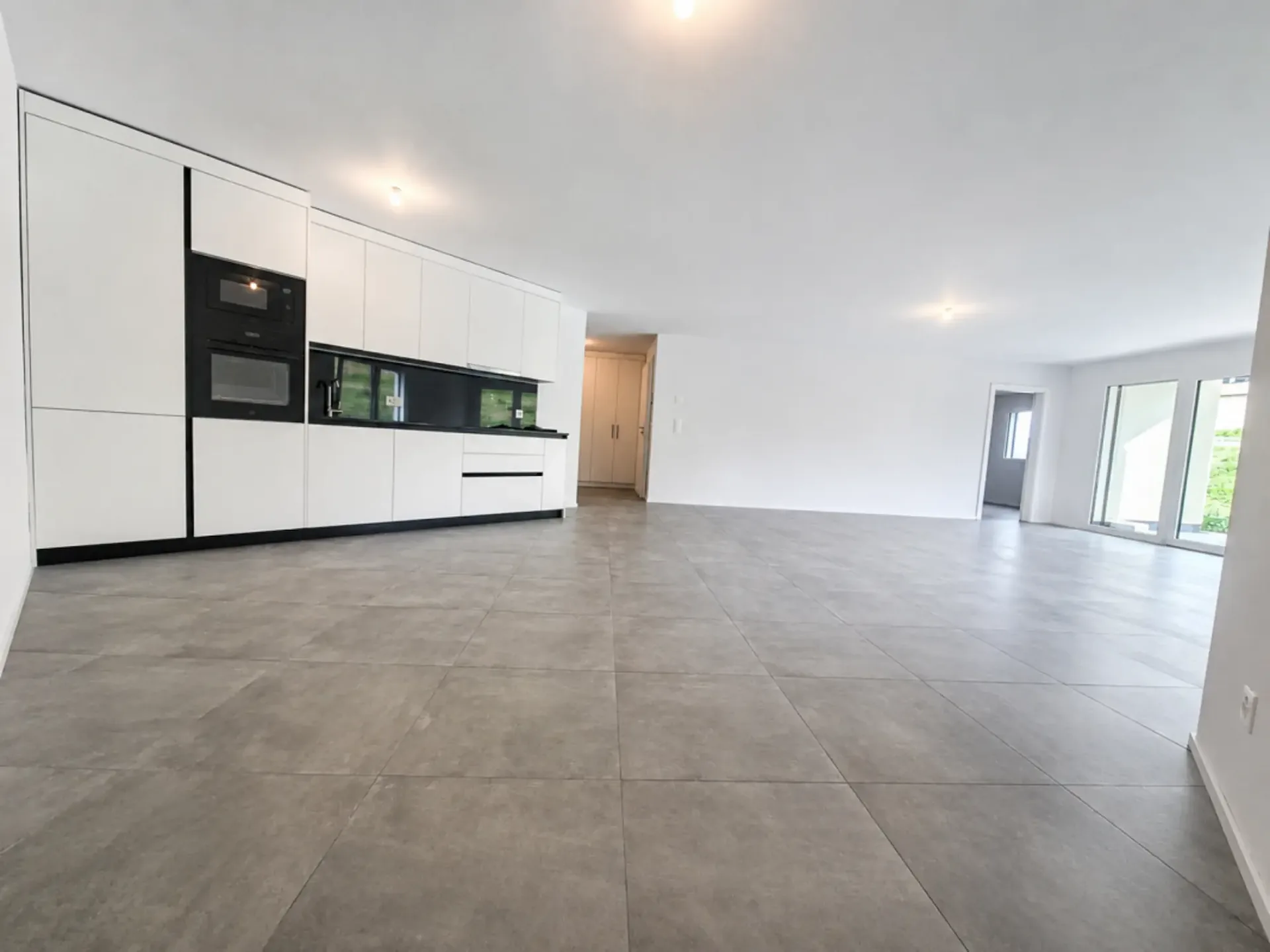 New 2.5-room apartment on the 1st floor in Farvagny