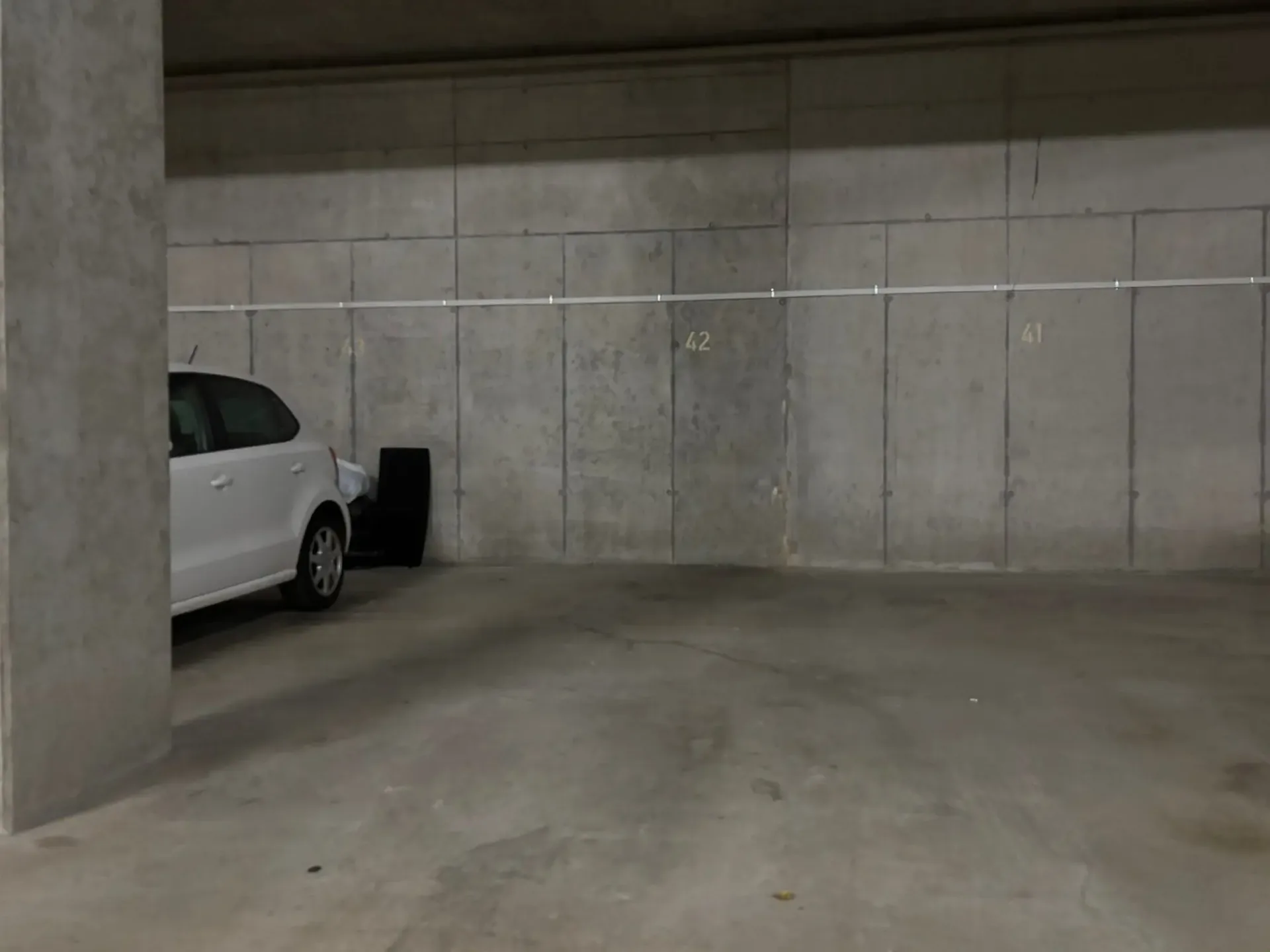 Einstellhallenplatz zu vermieten in Schüpfen