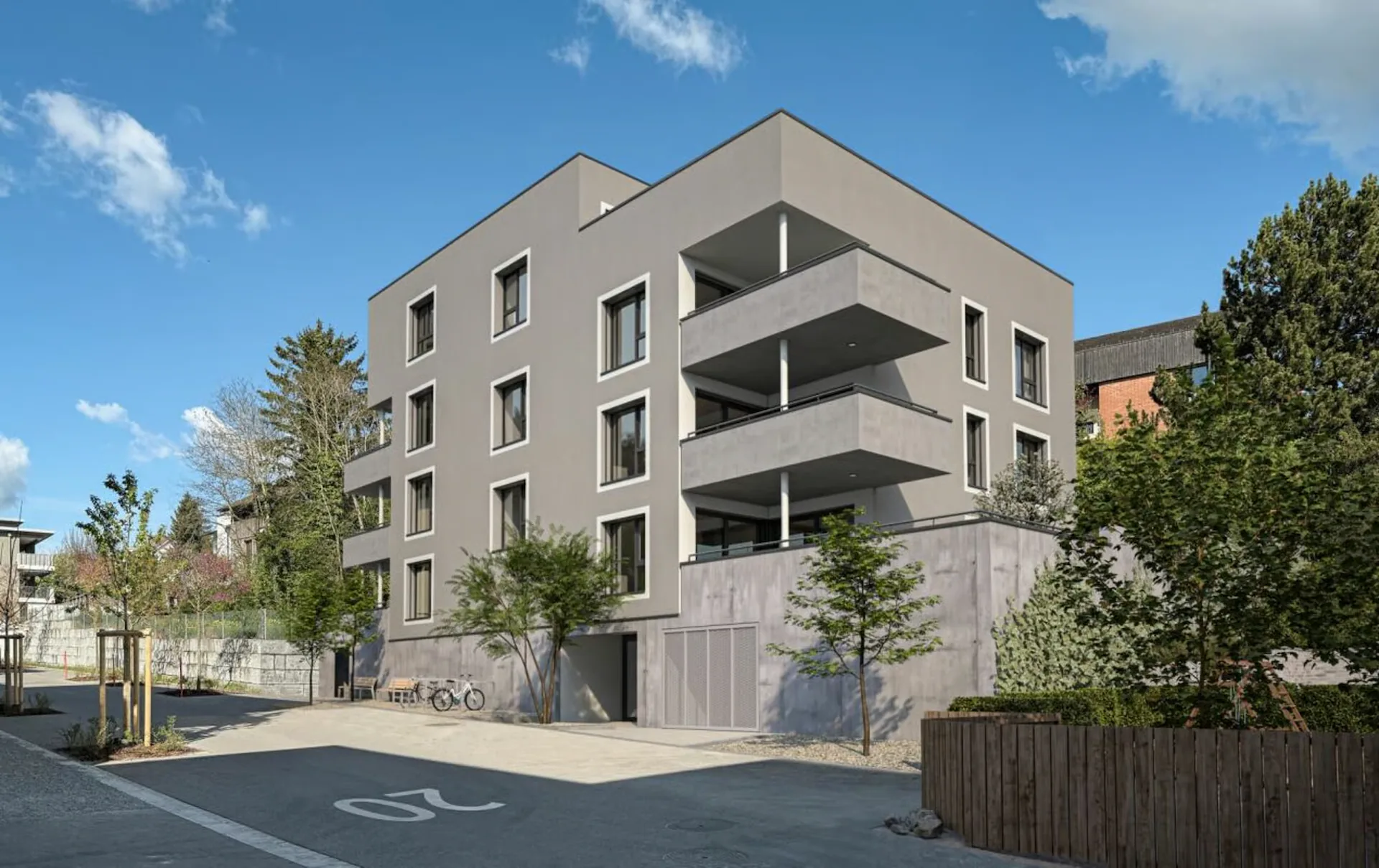 NEUBAUPROJEKT "AM LEUENHANG": NACHHALTIG MIT HOCHWERTIGEM AUSBAU
