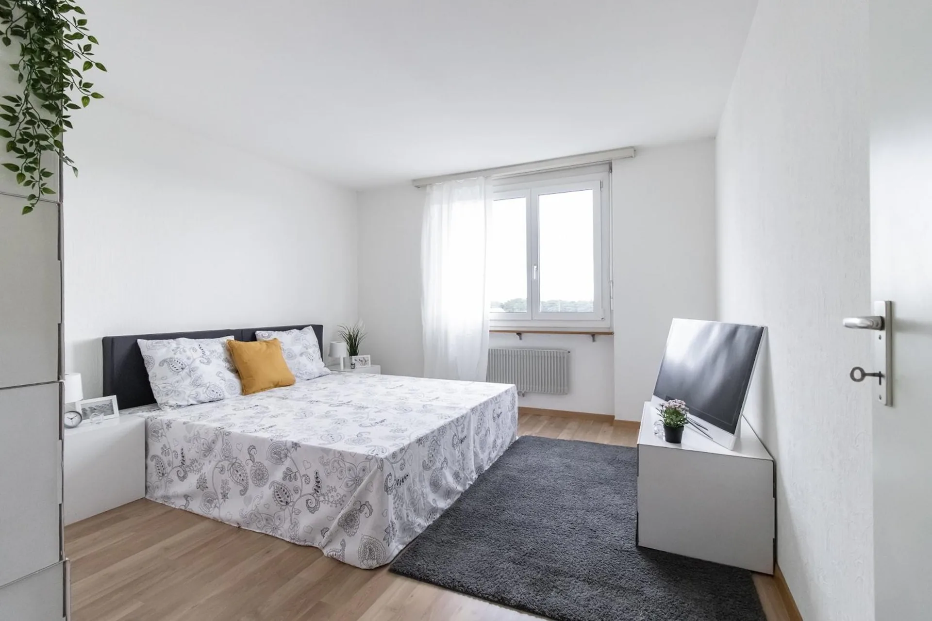 Schöne moderne 3.5 Zimmerwohnung mit Balkon und grüne Umgebung
