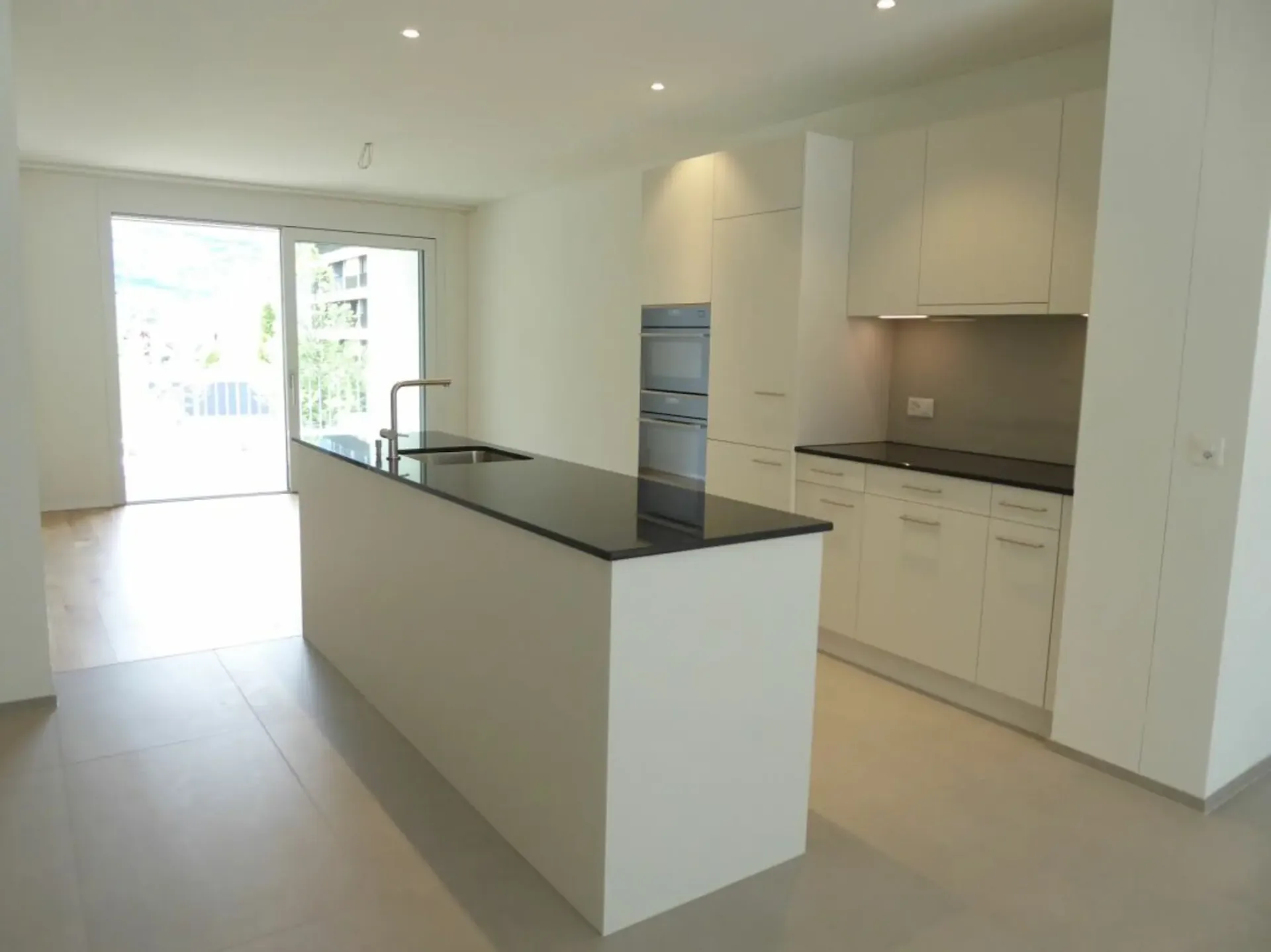3.5-Room Apartment - New Construction Project "Rheincity"