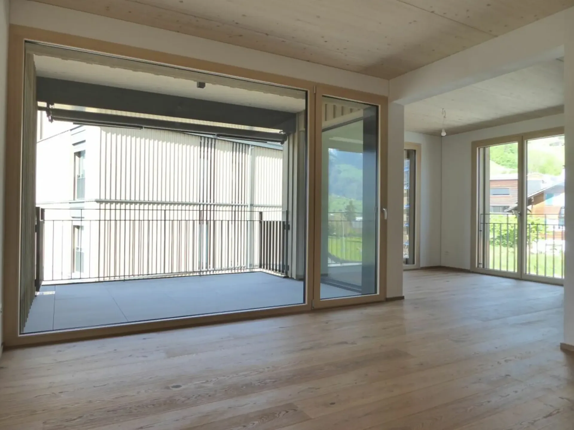 neuwertige 2.5-Zimmer-Wohnung an sonniger Lage