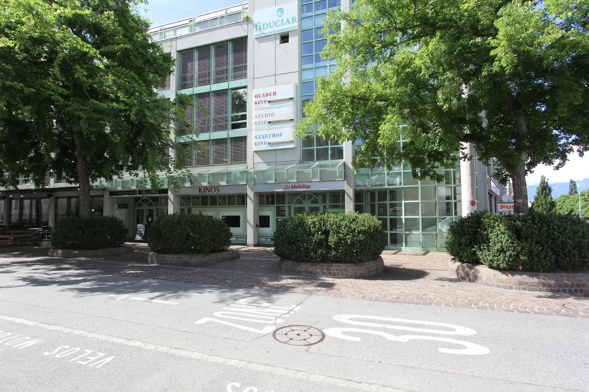 Former cinema jewel with 772 m² full of possibilities in the center of Chur