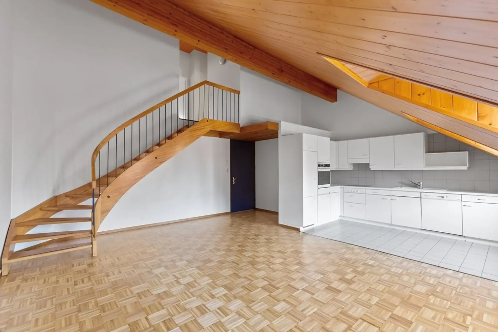 Ungewöhnliches Duplex im Zentrum des Dorfes