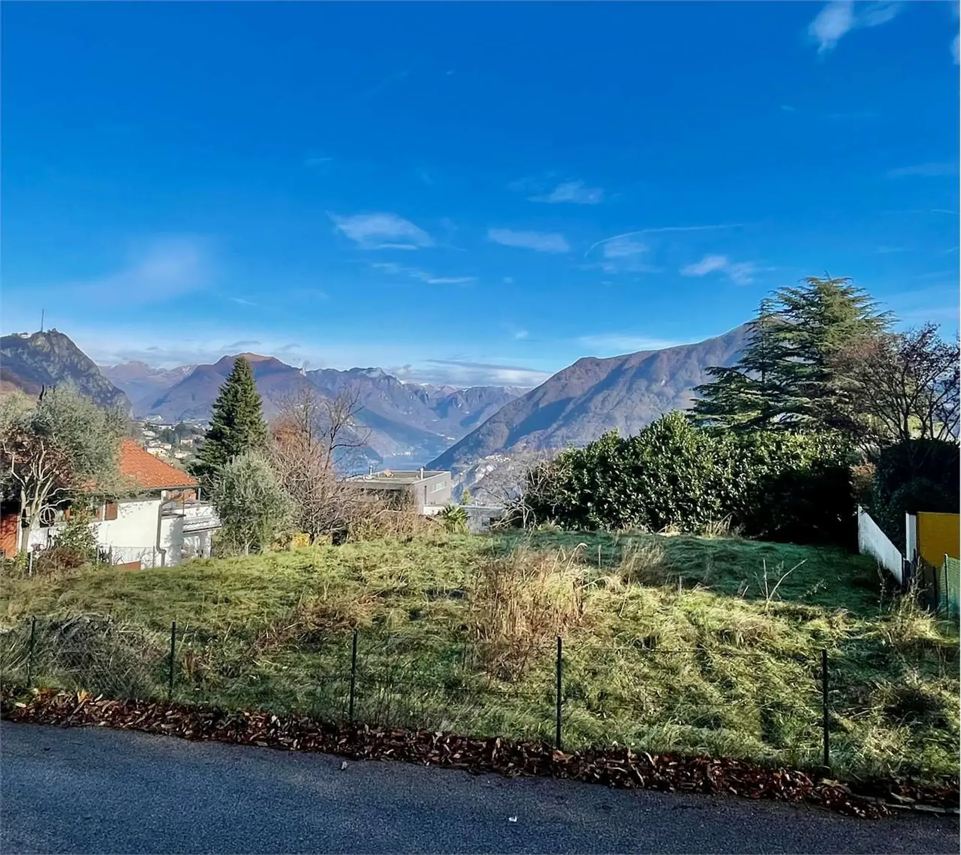 Bauplatz mit herrlicher Aussicht auf den Luganersee
