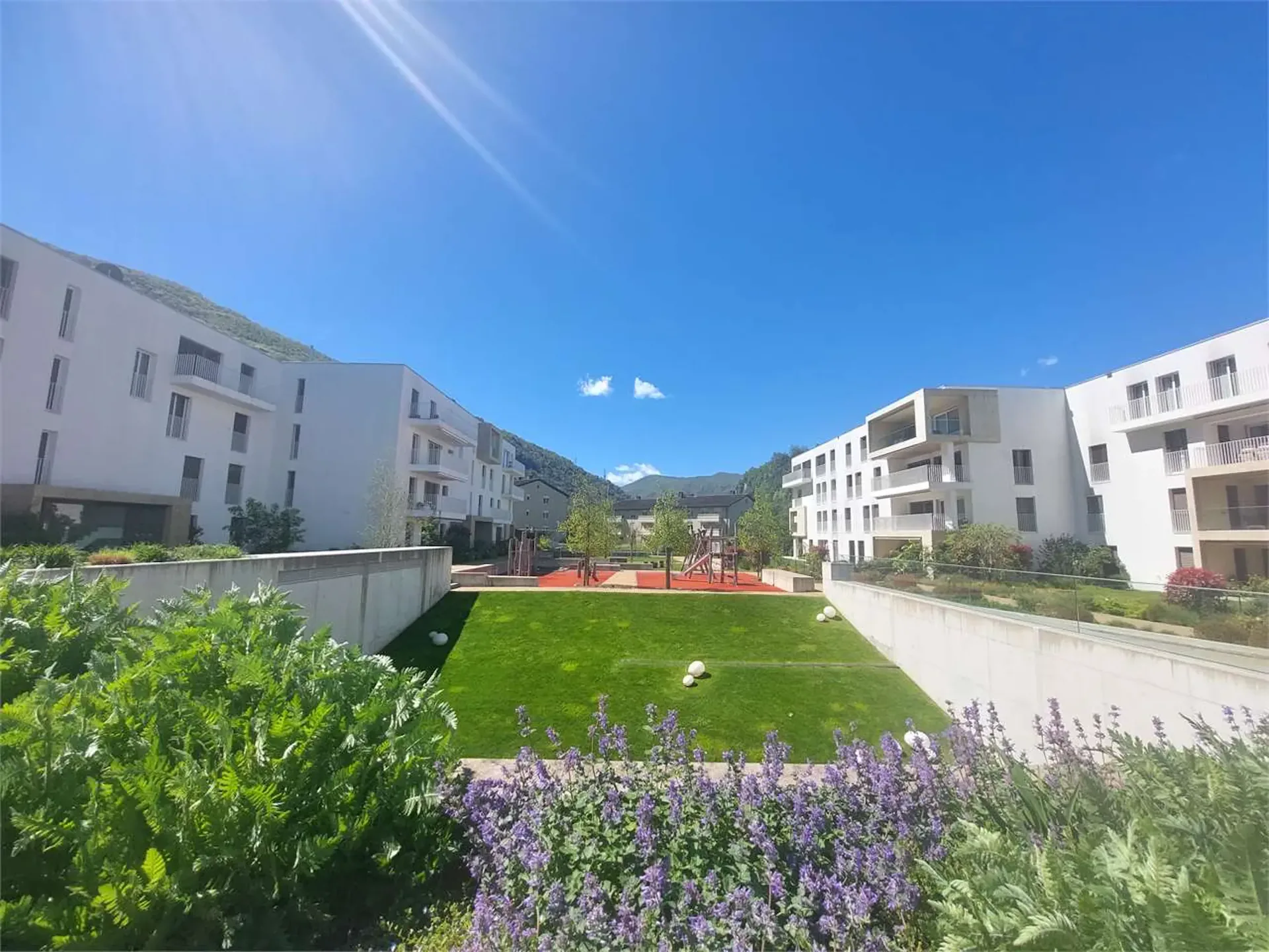 2374_Großes 3.5-Zimmer-Wohnung mit privatem Garten in Barbengo