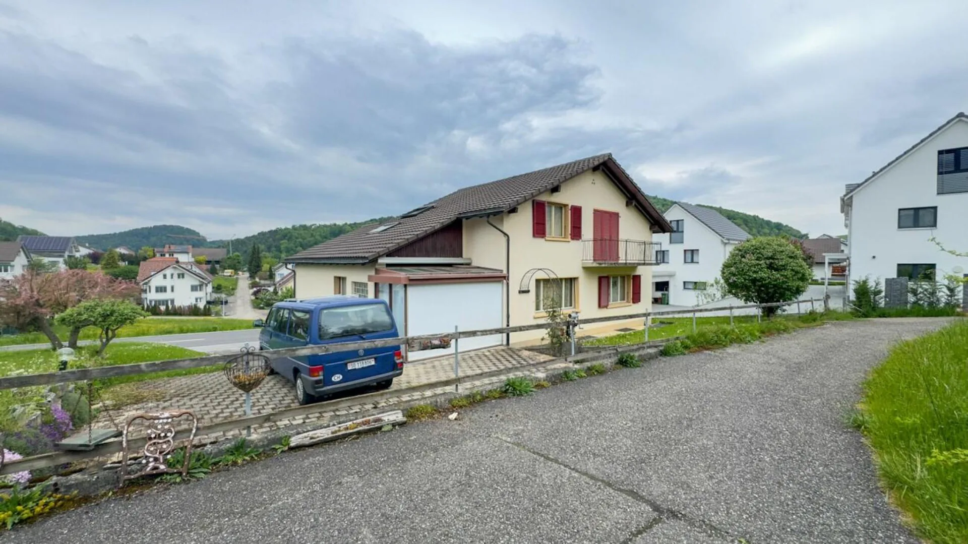 Maison individuelle mitoyenne avec petite atelier