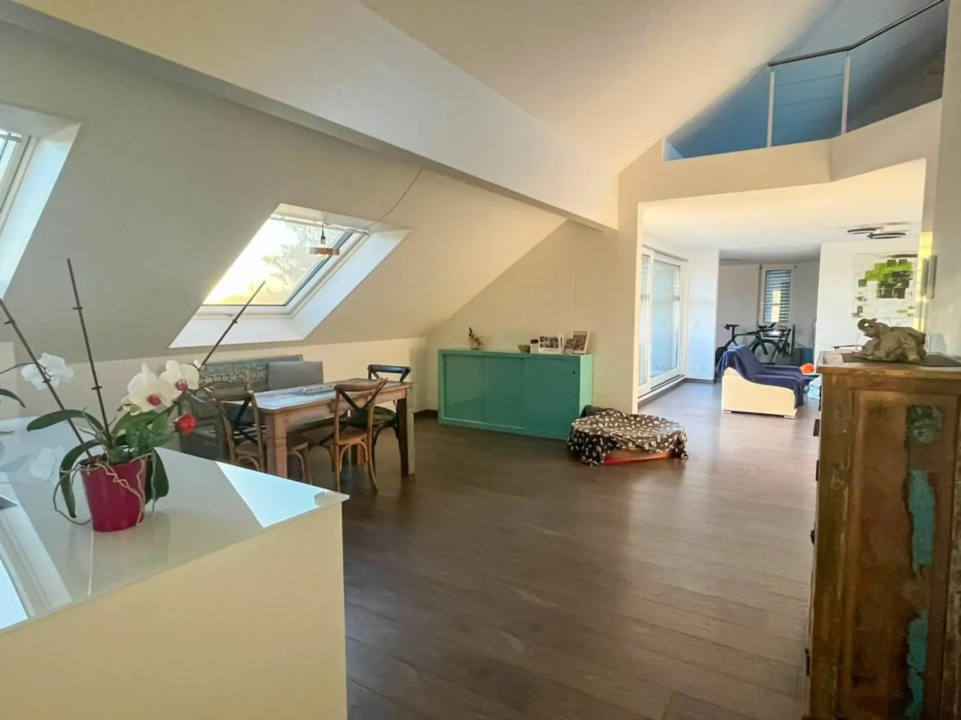 Habitation moderne avec galerie et extras de bien-être à Kriegstetten