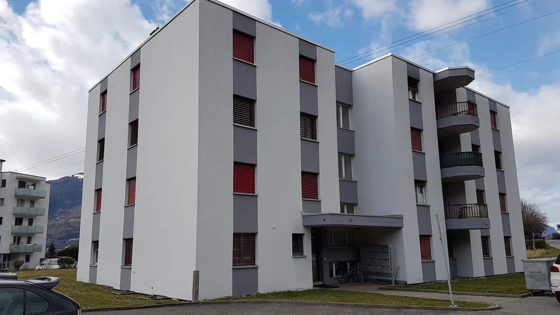 Charming 3.5-room apartment on the ground floor in Bex
