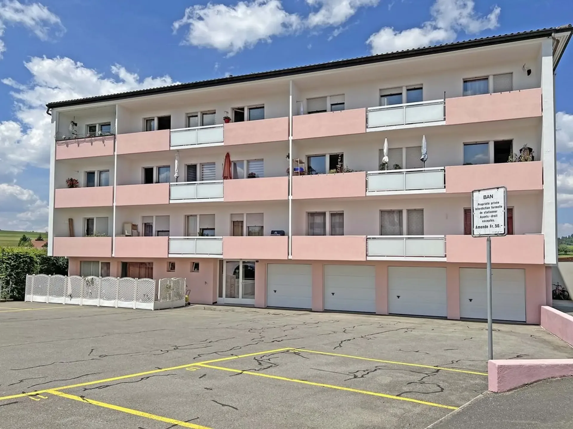 2.5-room apartment on the first floor, furnished