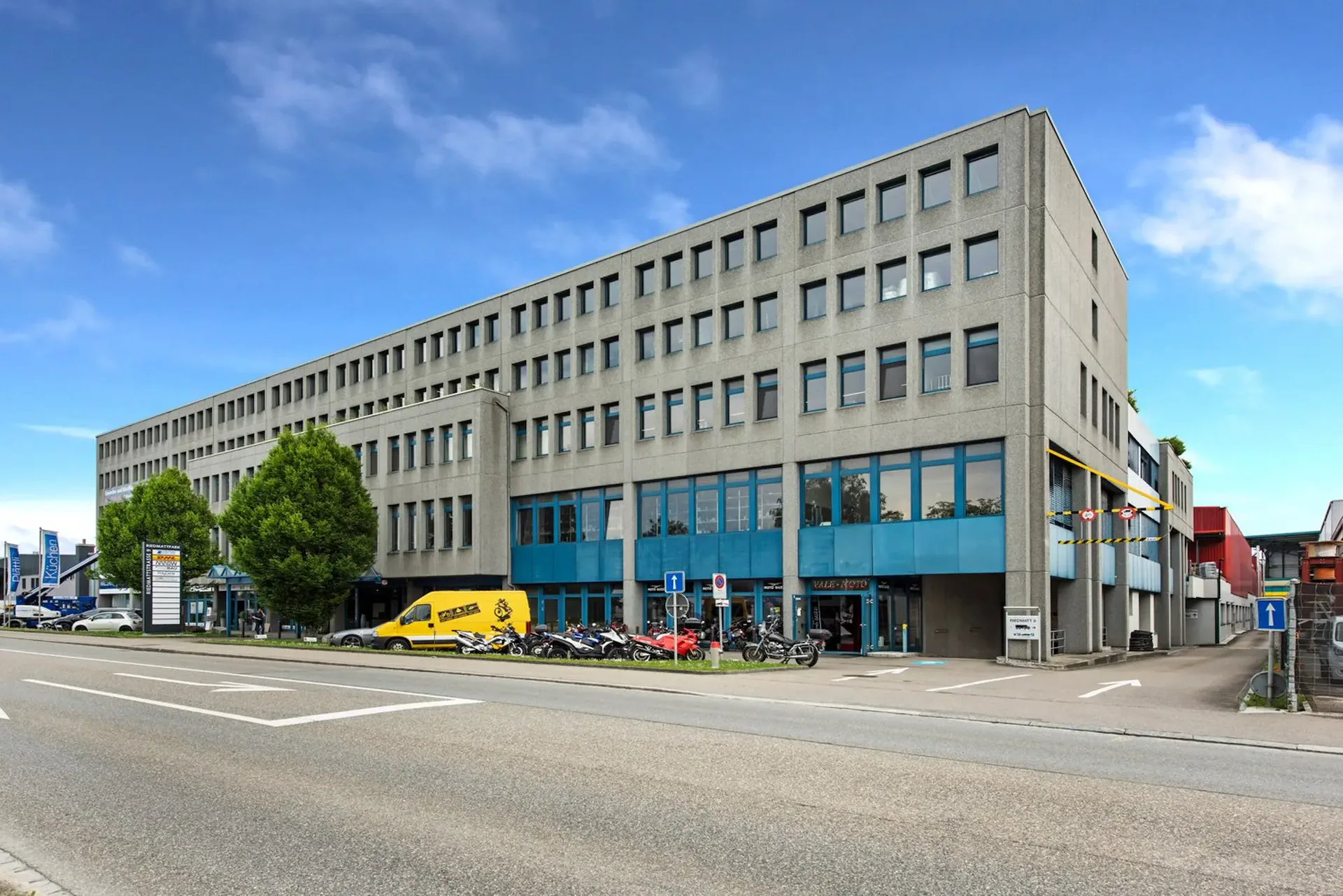 Labor- und Büroräume mit 525m2 im Flughafengebiet Rümlang zu vermieten ab 01.01.2026