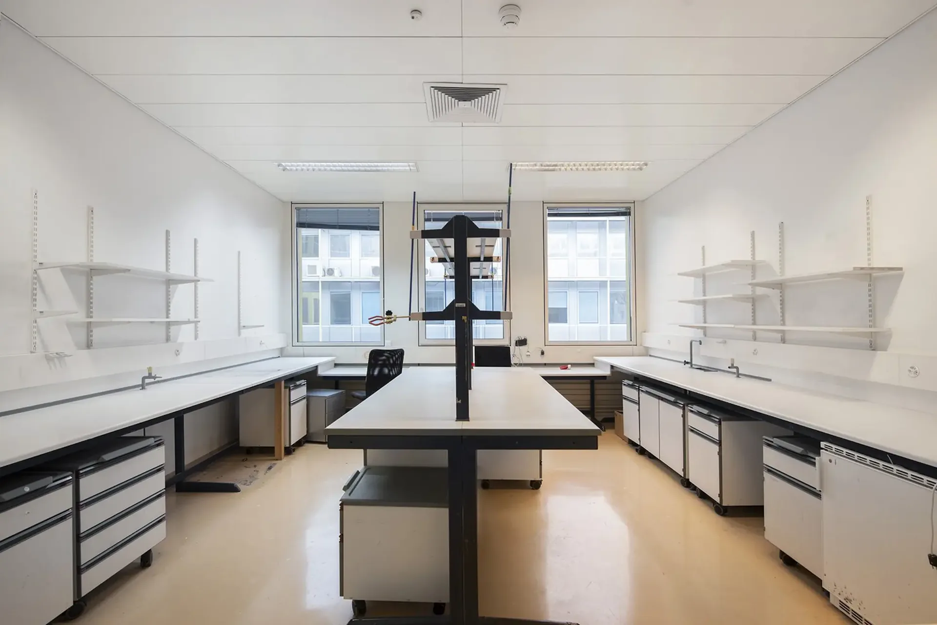 980m2 Laborräume im 2. Stock des CTN 14 in Plan-les-Ouates