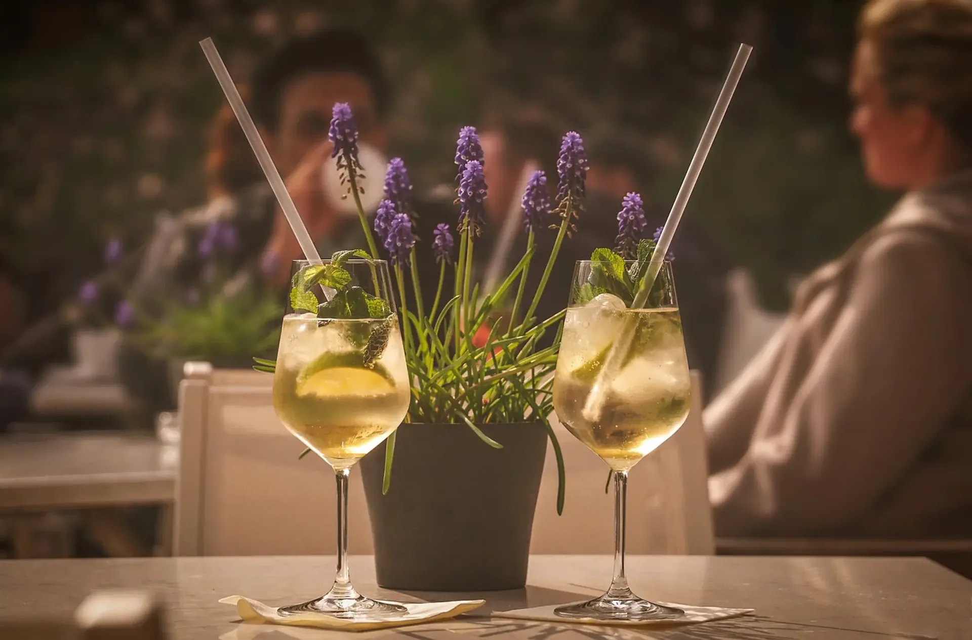 Zurich District 1 : Bar-Restaurant à vendre dans un emplacement central