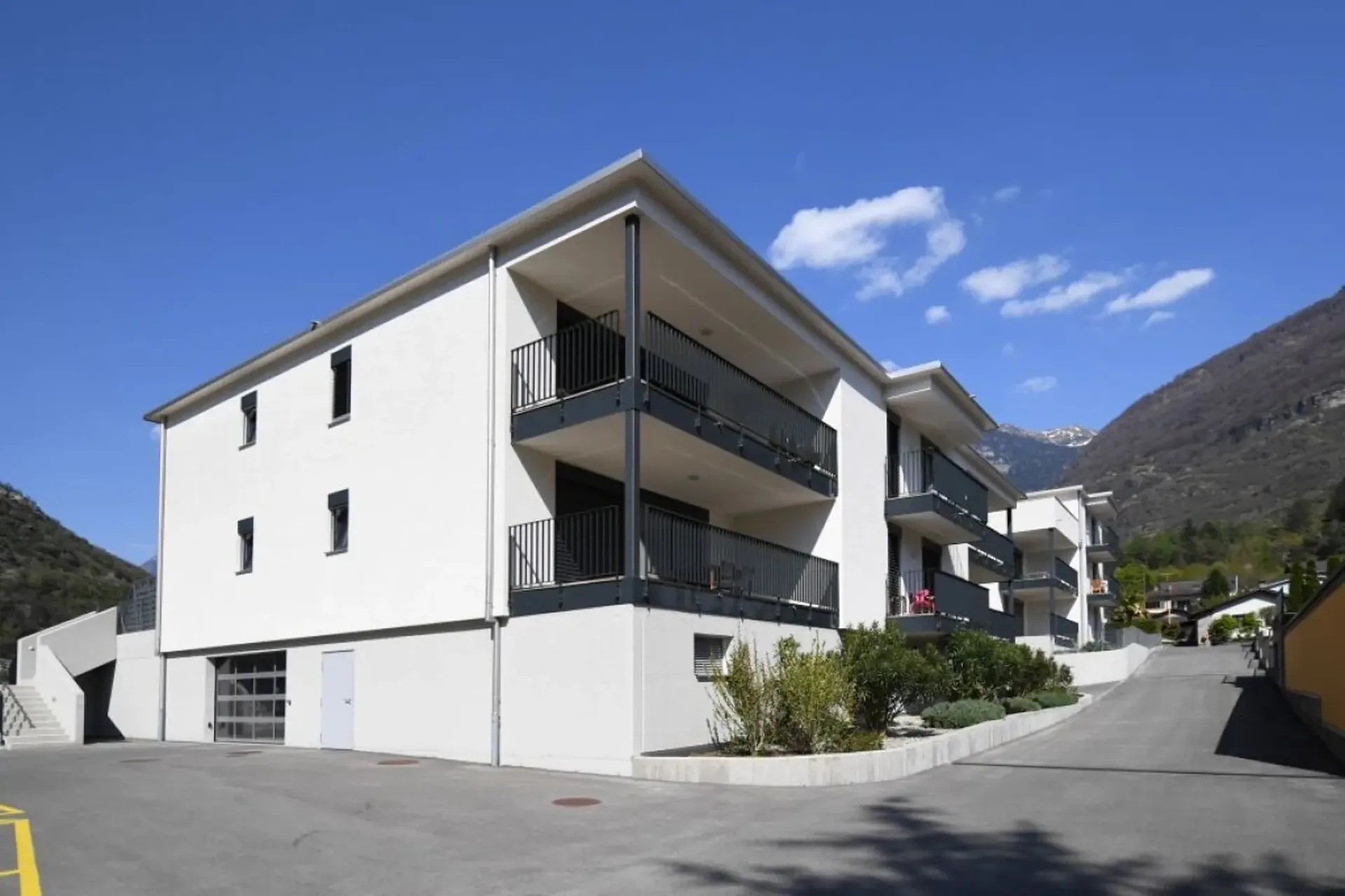 Garagenparkplätze zum Verkauf - Residenza BiascaLife