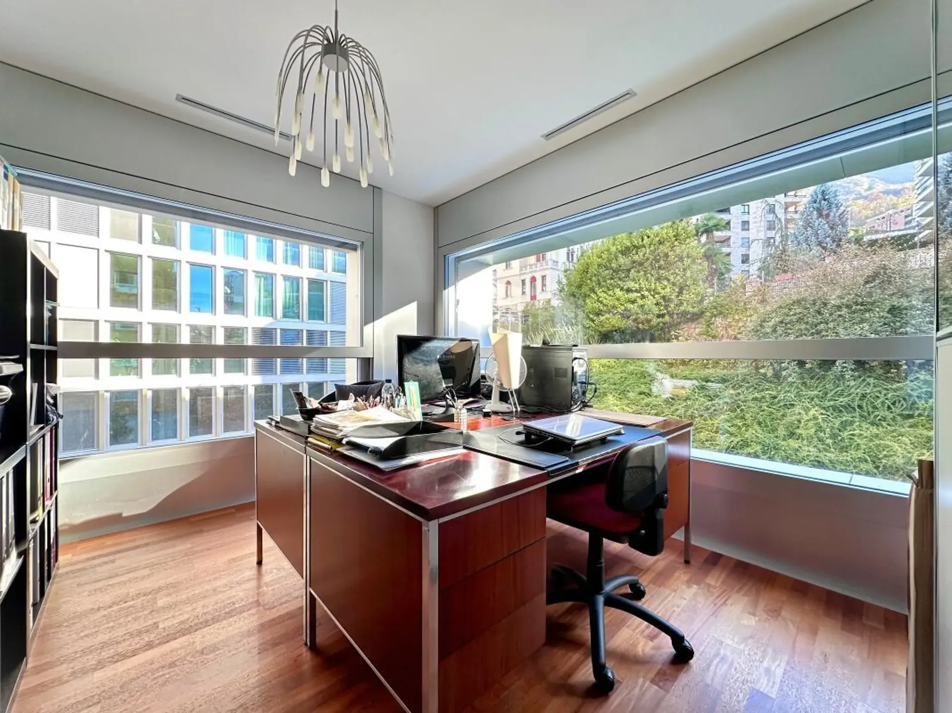 Office space in a prestigious building