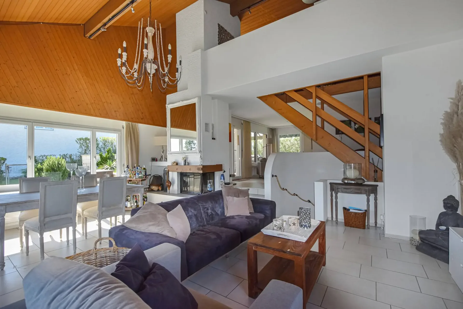Casa unifamiliare di 6,5 locali situata in una zona tranquilla con una vista magnifica
