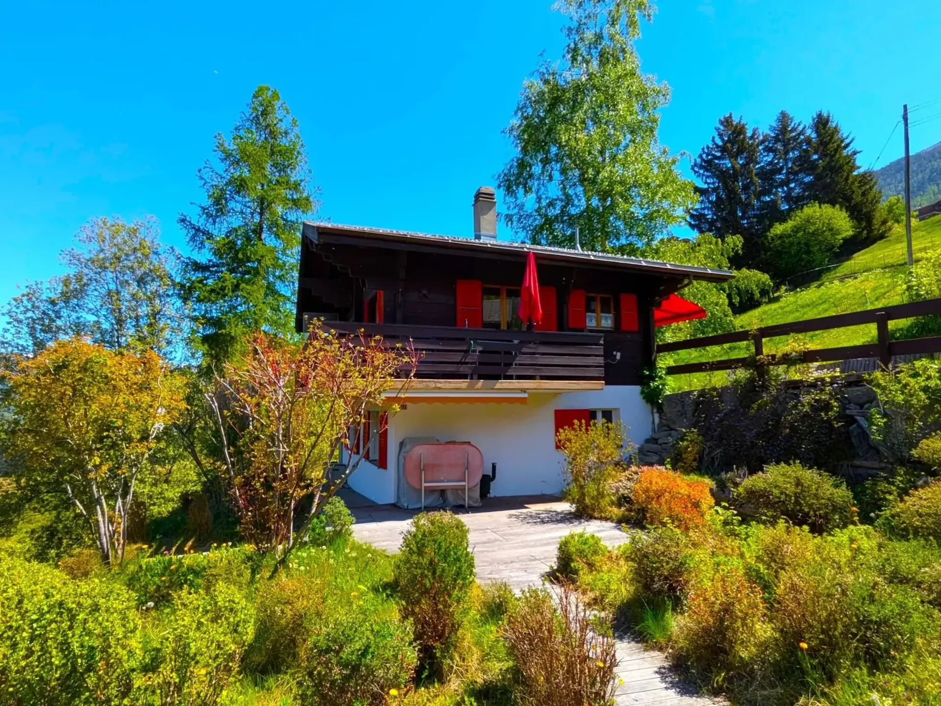 Holiday home with garage and fantastic view