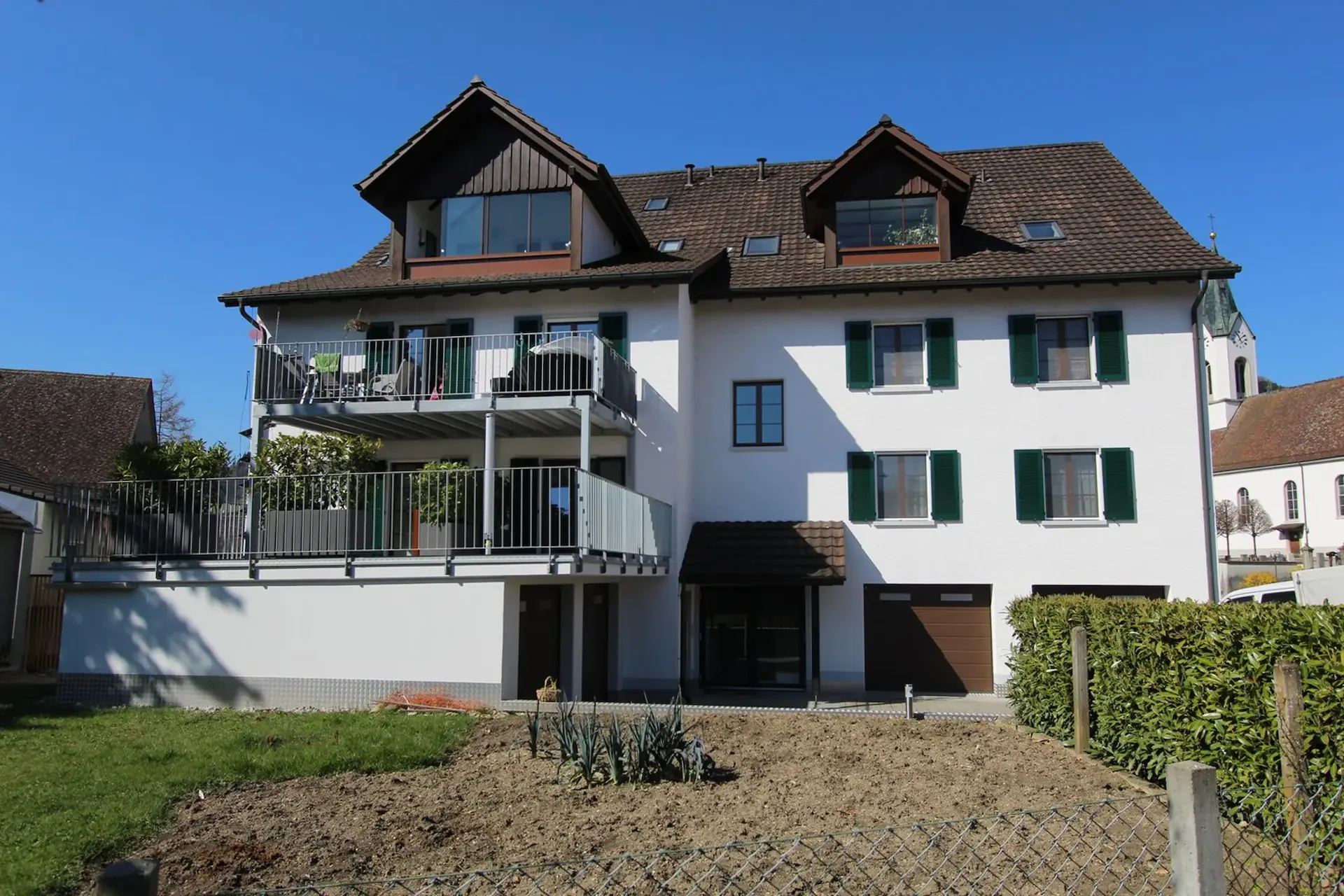 BEAUCOUP D'ESPACE DANS VOTRE NOUVELLE MAISON - Vaste appartement de 3,5 pièces en location.