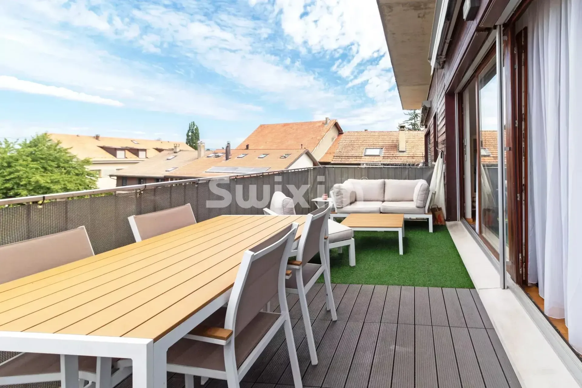 Beautiful 5-room apartment with rooftop terrace