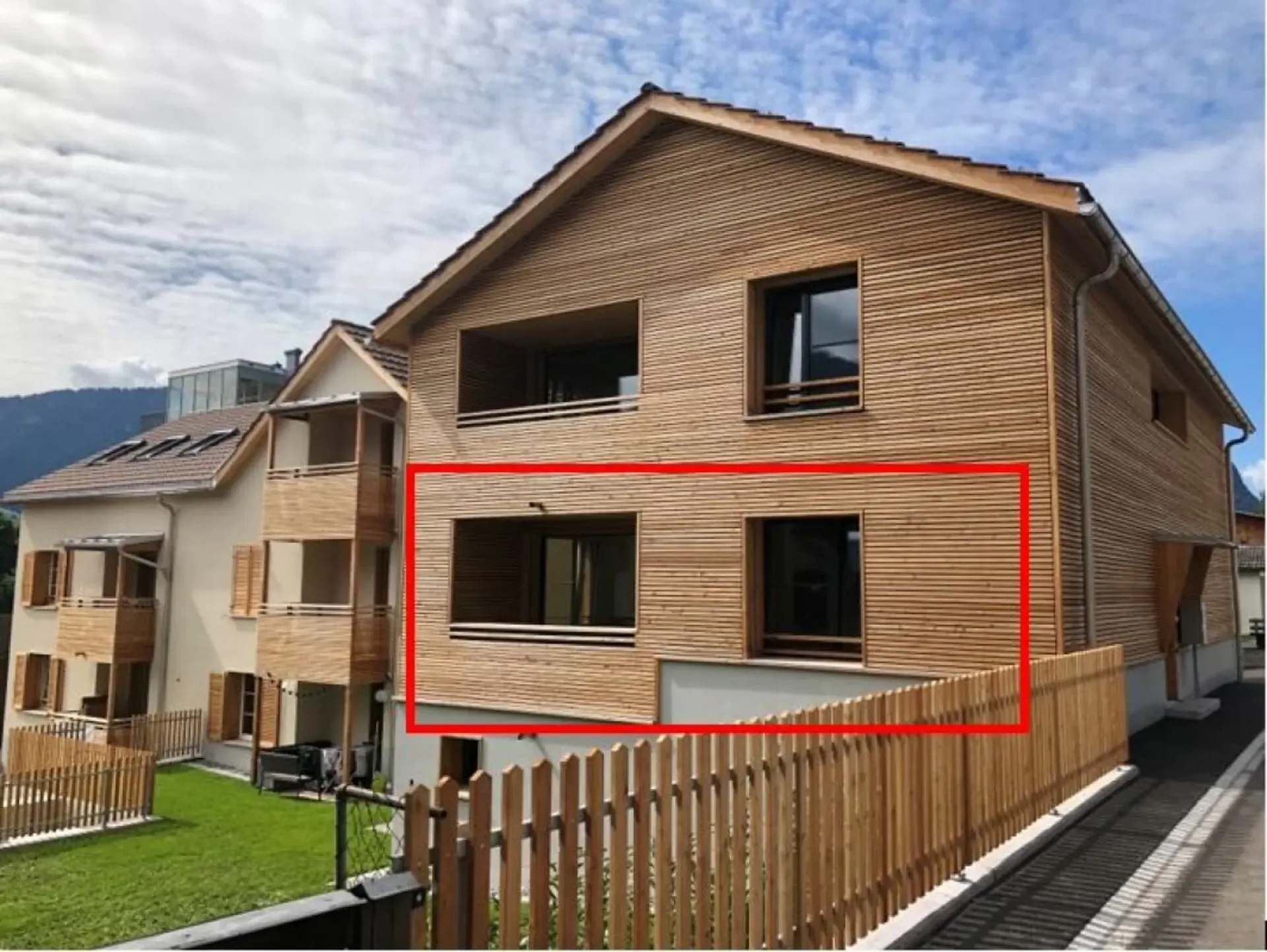 Modern 3.5-room apartment in idyllic Seewis