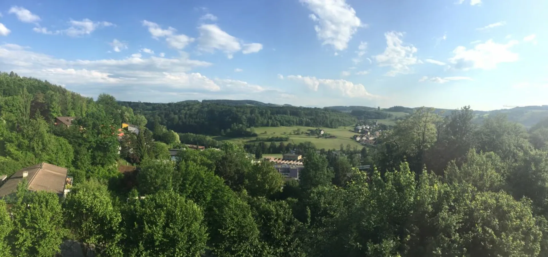 Appartement en Attique de 3,5 Pièces avec Vue Lointaine Inobstructable