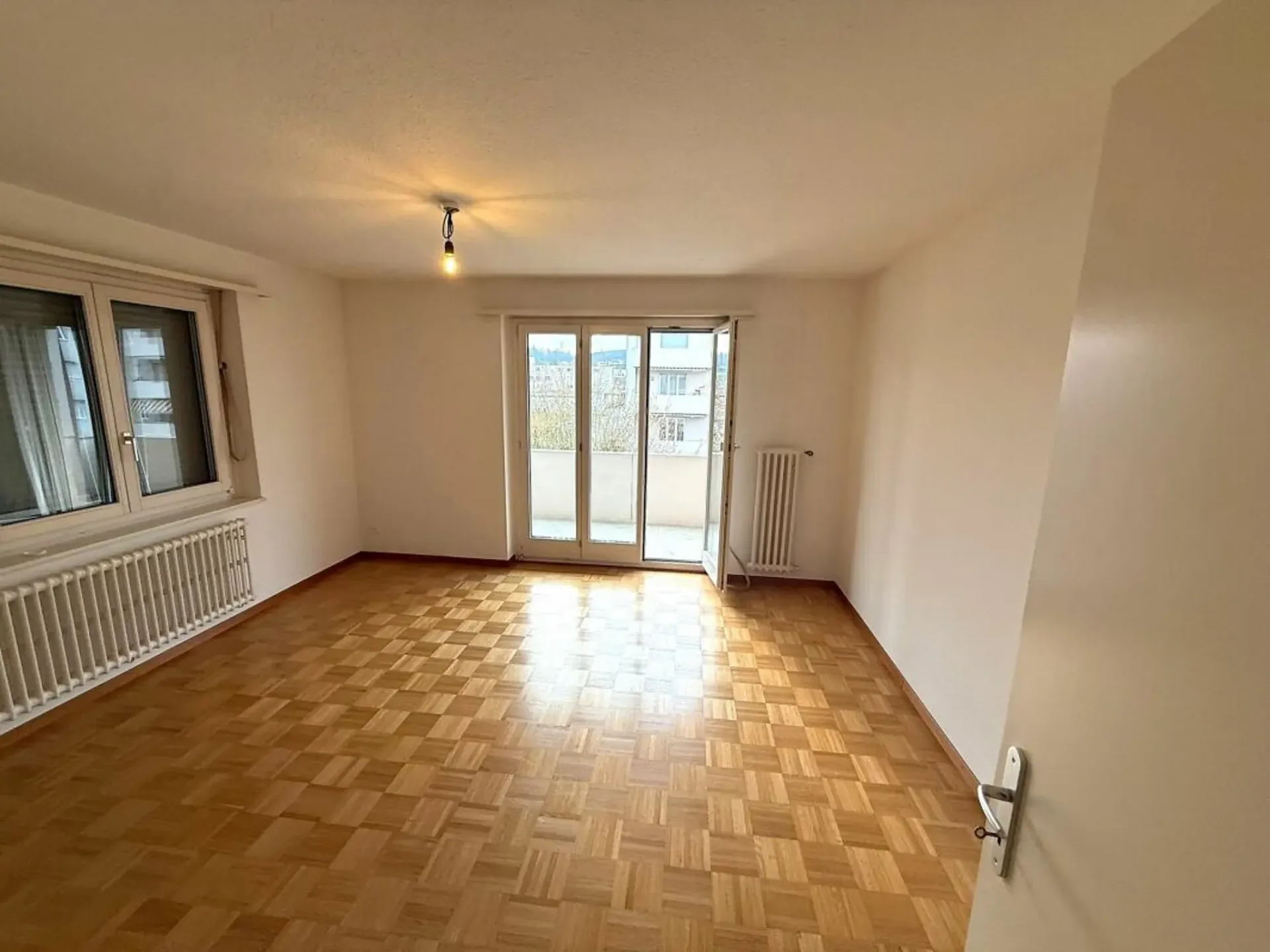 Helle 3.0 Zi-Wohnung zu vermieten