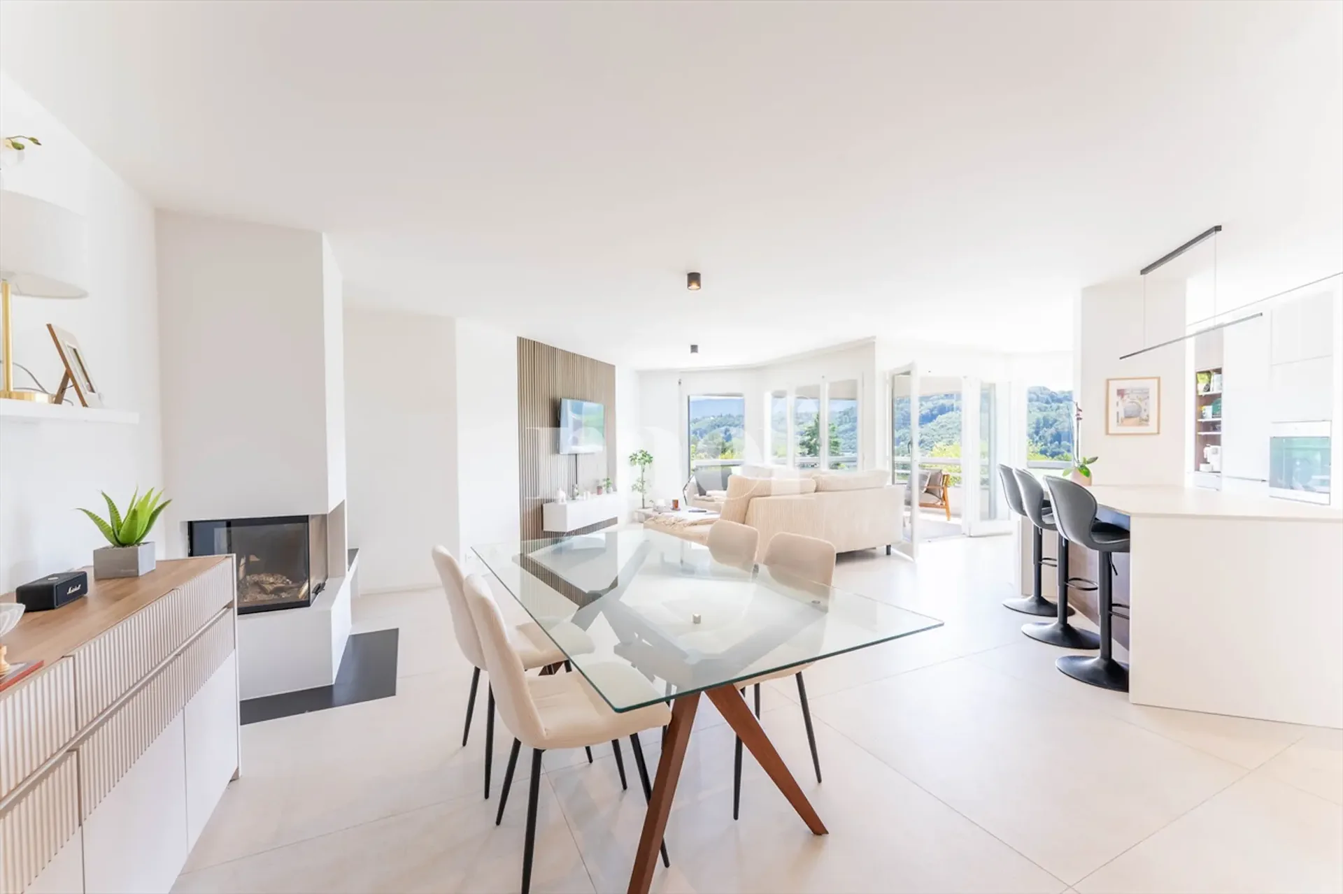 Wohnung mit 4.5 Zimmern im Dachgeschoss mit Balkon zur Verkauf in Marly