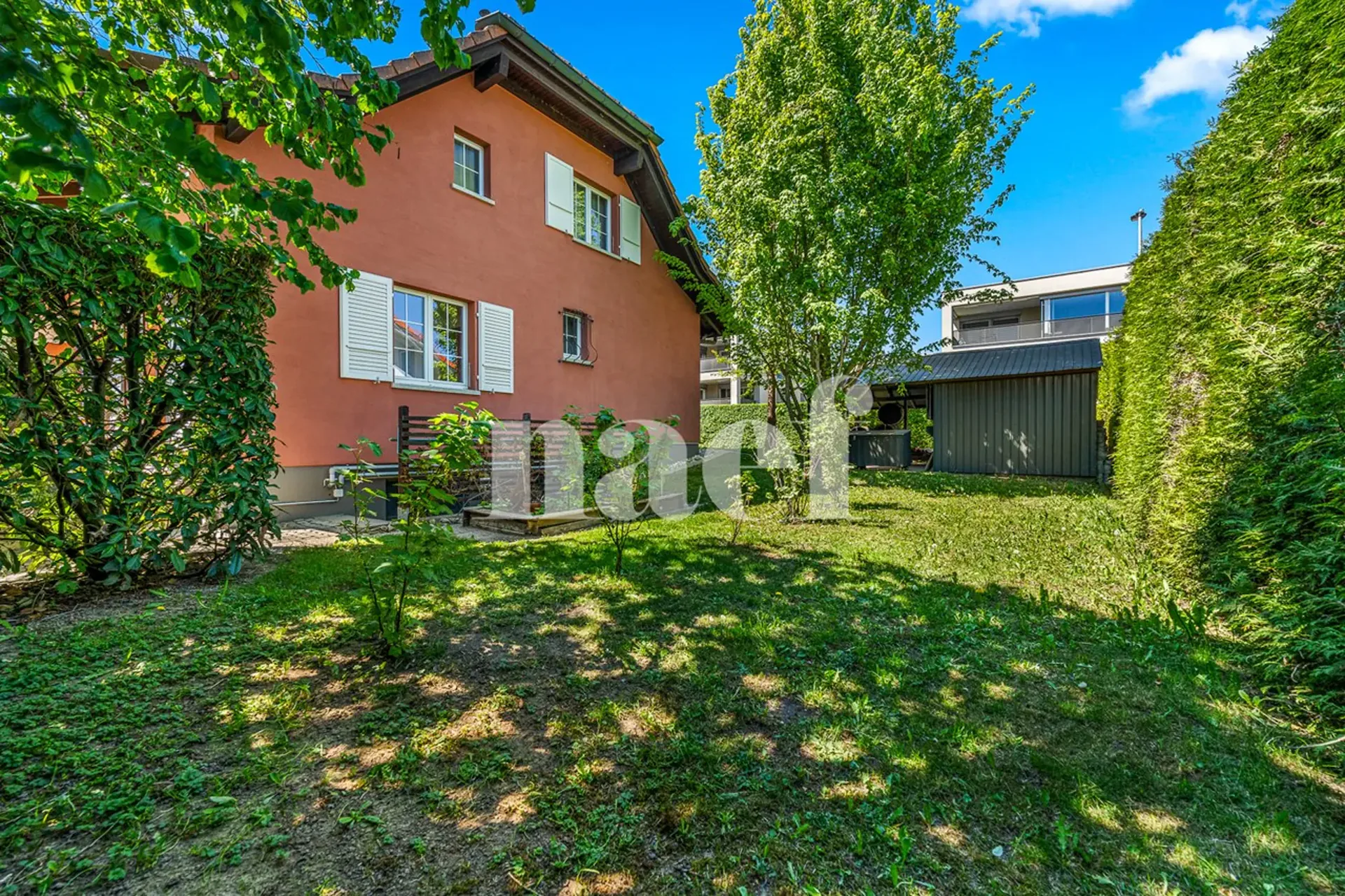 Maison individuelle de 5.5 pièces avec piscine à vendre à Neyruz