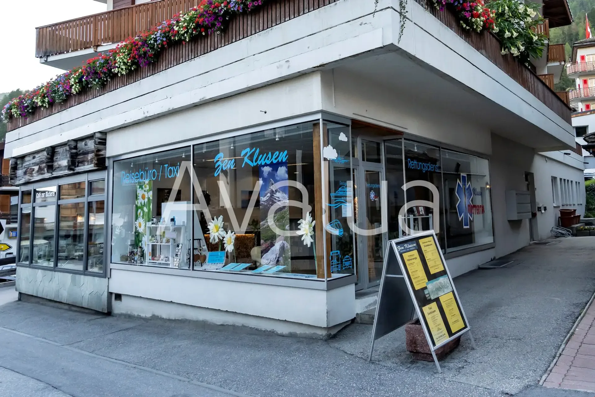 Commercial property in prime location in the middle of Grächen