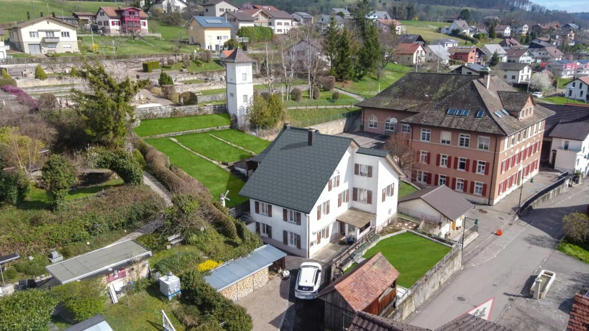 2-Generationenhaus mit Potenzial in Liesberg Dorf