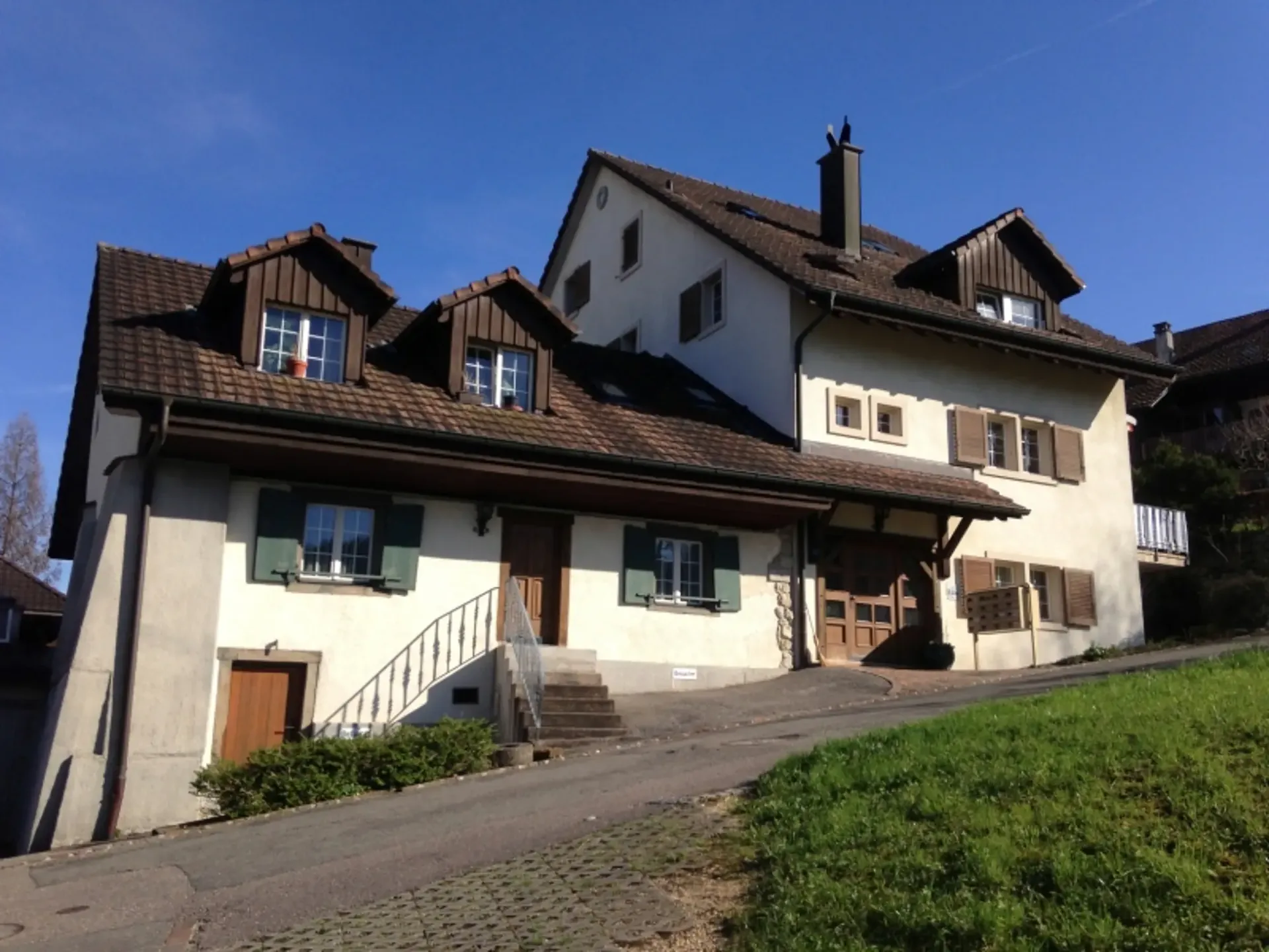 6.5-Room Attic Apartment in a Charming House