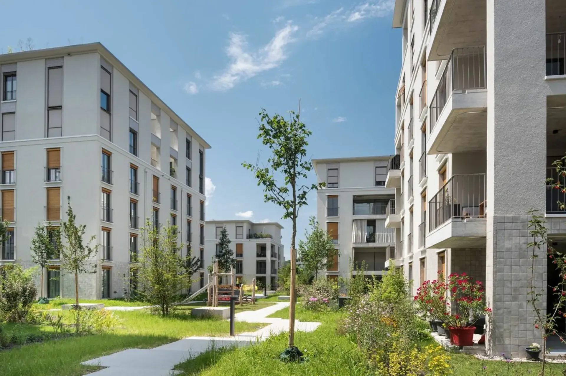 In Neubau in Reinach - Motorradeinstellplatz zu verkaufen