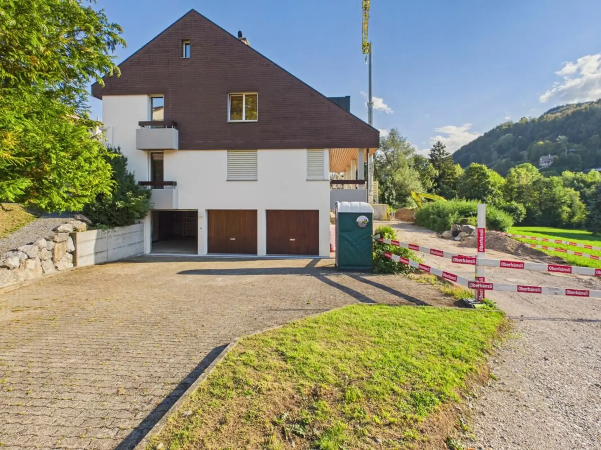 Familienparadies in Lichtensteig - Einfamilienhaus mit viel Platz, Garten und Doppelgarage