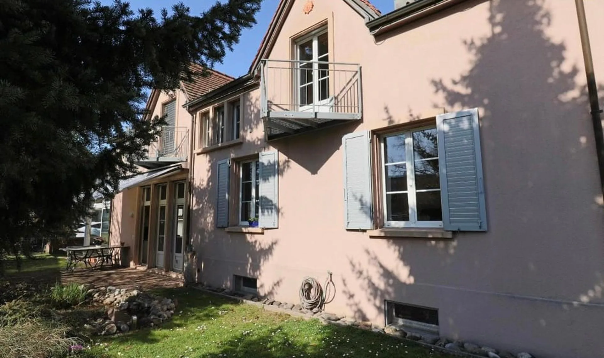 Charmantes 4.5-Zimmer-Einfamilienhaus in ruhiger Lage von Dietikon